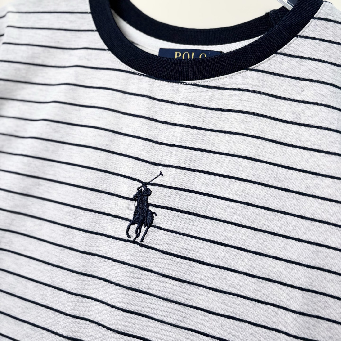 Ralph Lauren P322 Women’s T-shirts: Old Money Style with Horse Embroidery - 图片 2