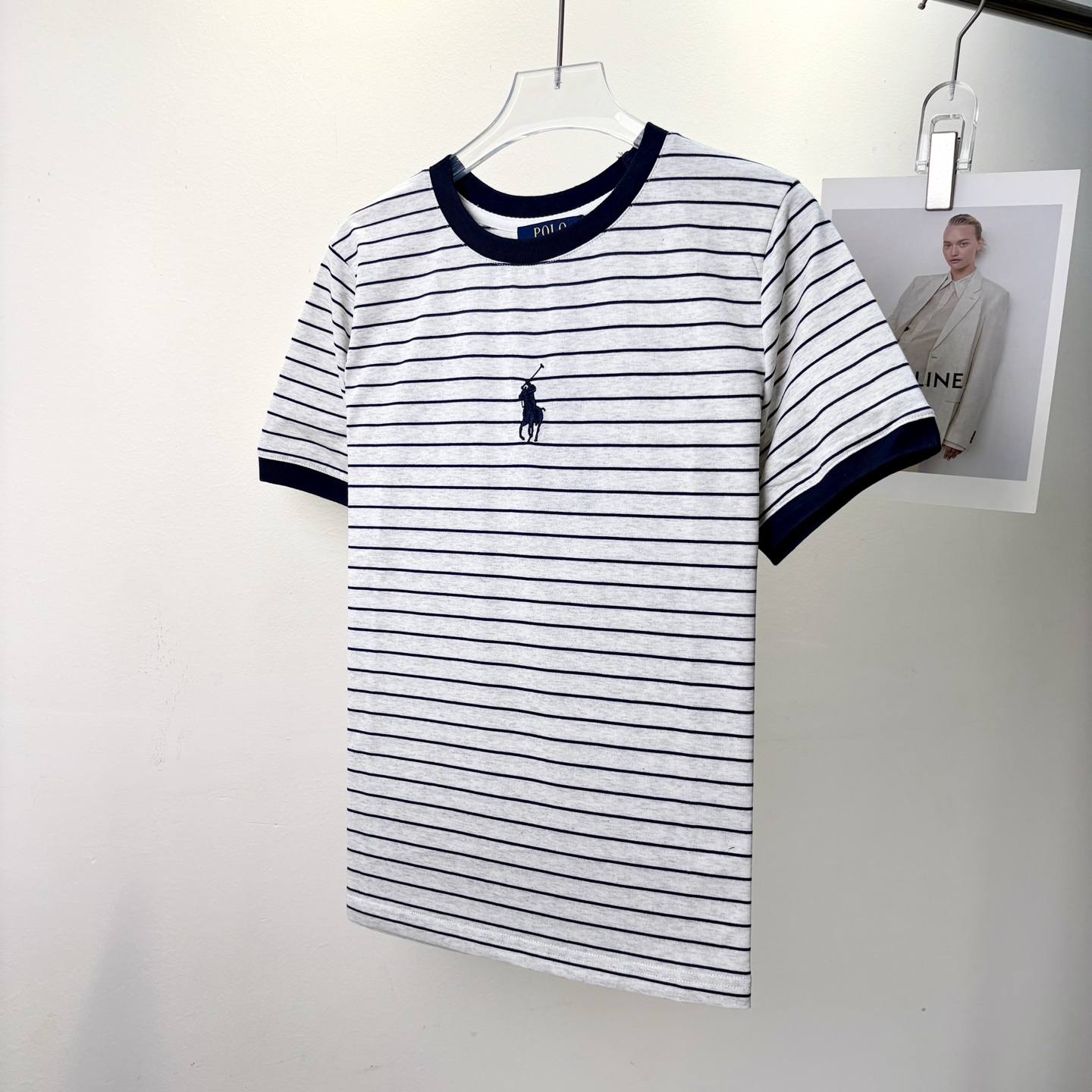 Ralph Lauren P322 Women’s T-shirts: Old Money Style with Horse Embroidery