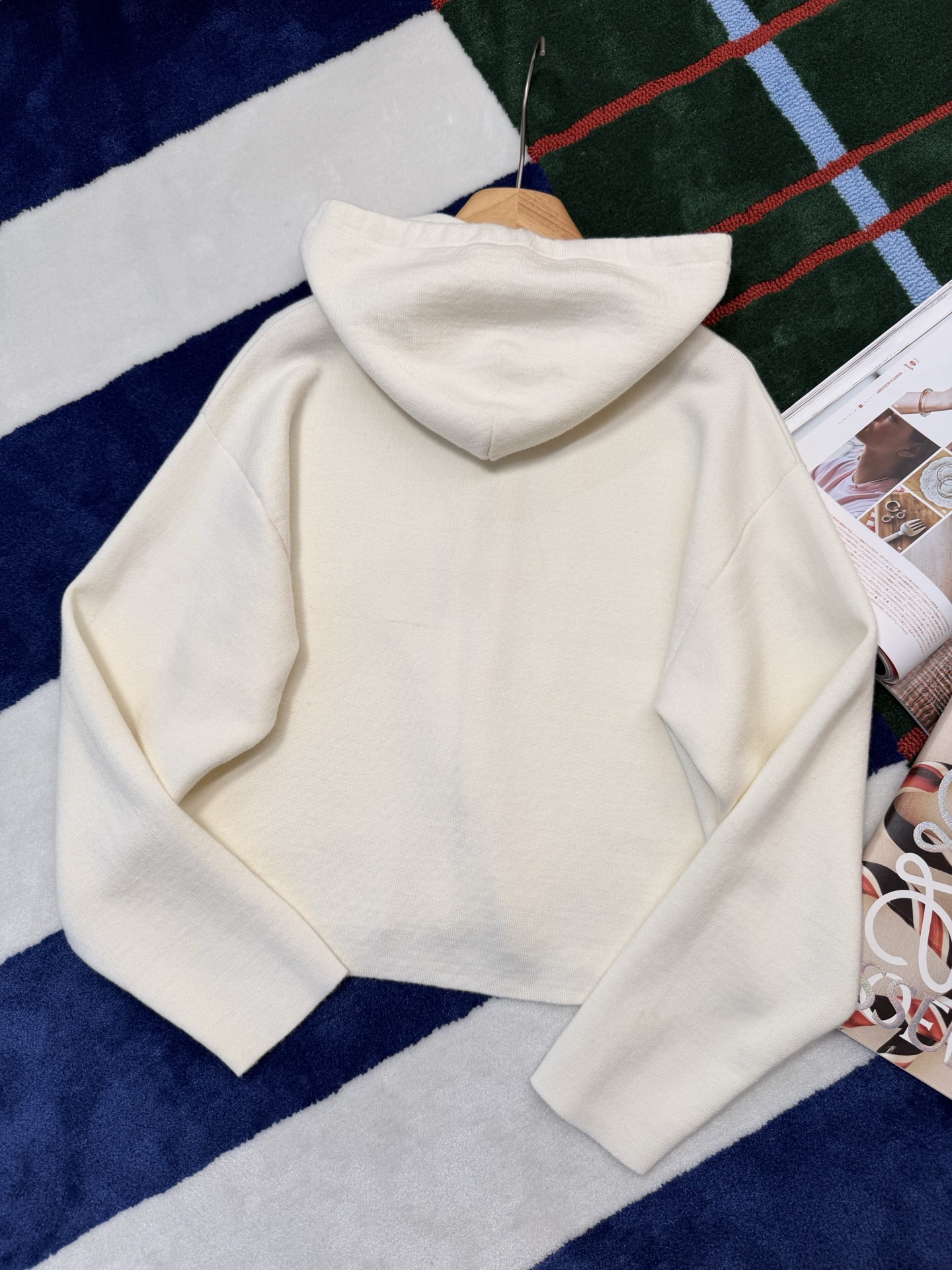 Hooded Knit Cardigan with Anagram Leather Pocket - Soft & Comfortable 7 i1765130563582 1240 0 5