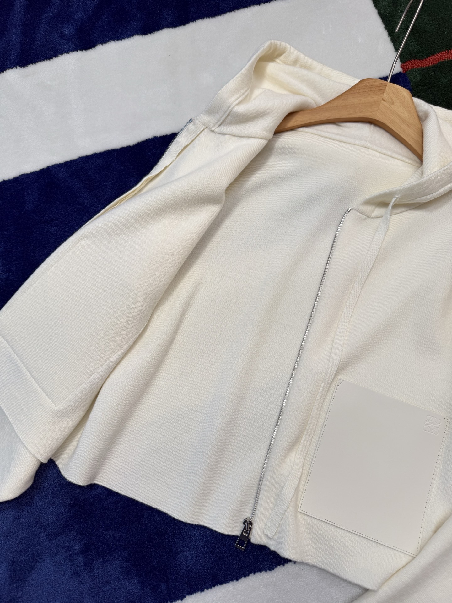 Hooded Knit Cardigan with Anagram Leather Pocket - Soft & Comfortable 5 i1765130564626 8030 0 3