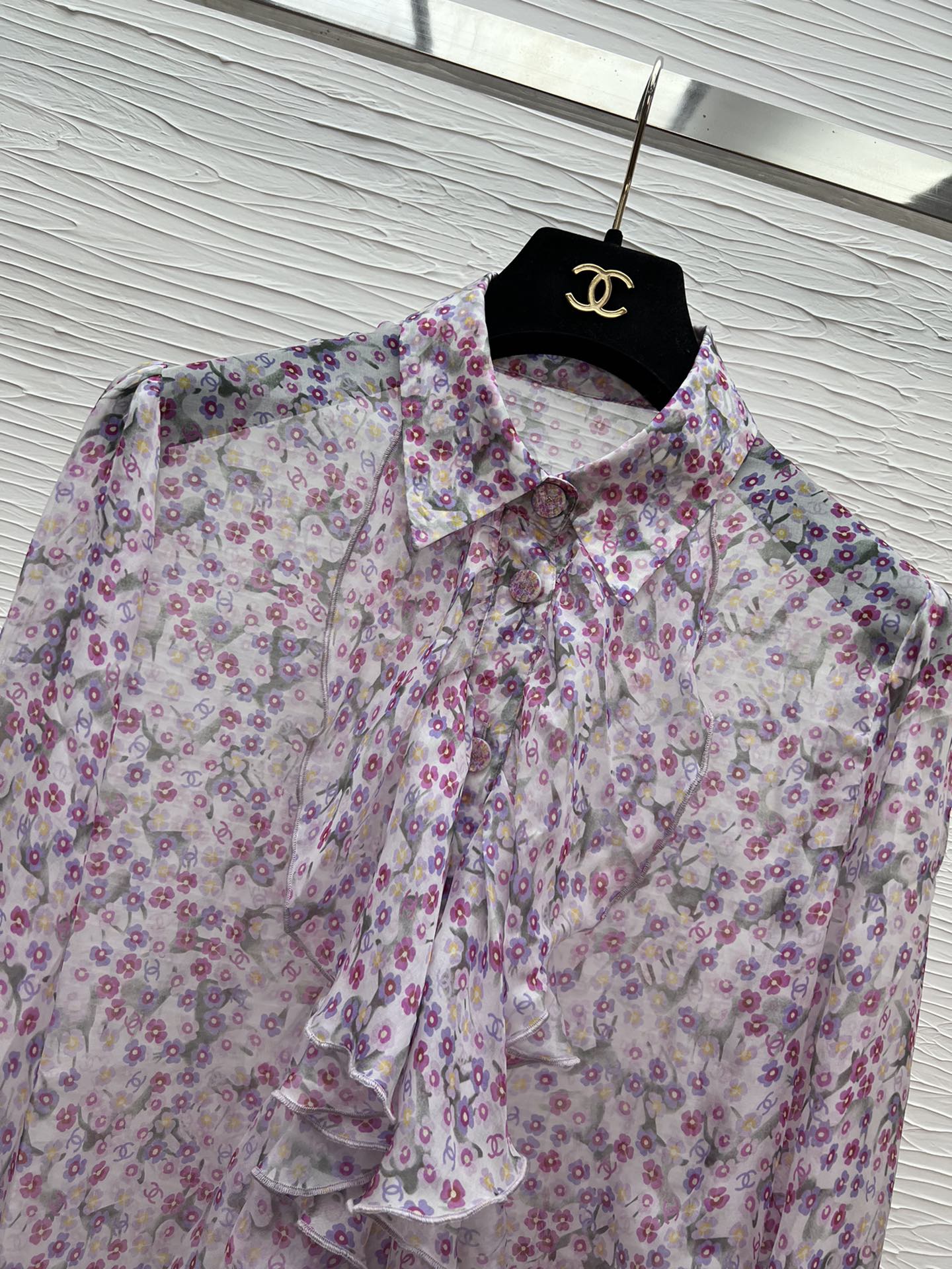 CC25 Women's Silk Floral Print Shirt with Ruffle Trim - Elegant & Luxurious 7 i1742983268 1892 2