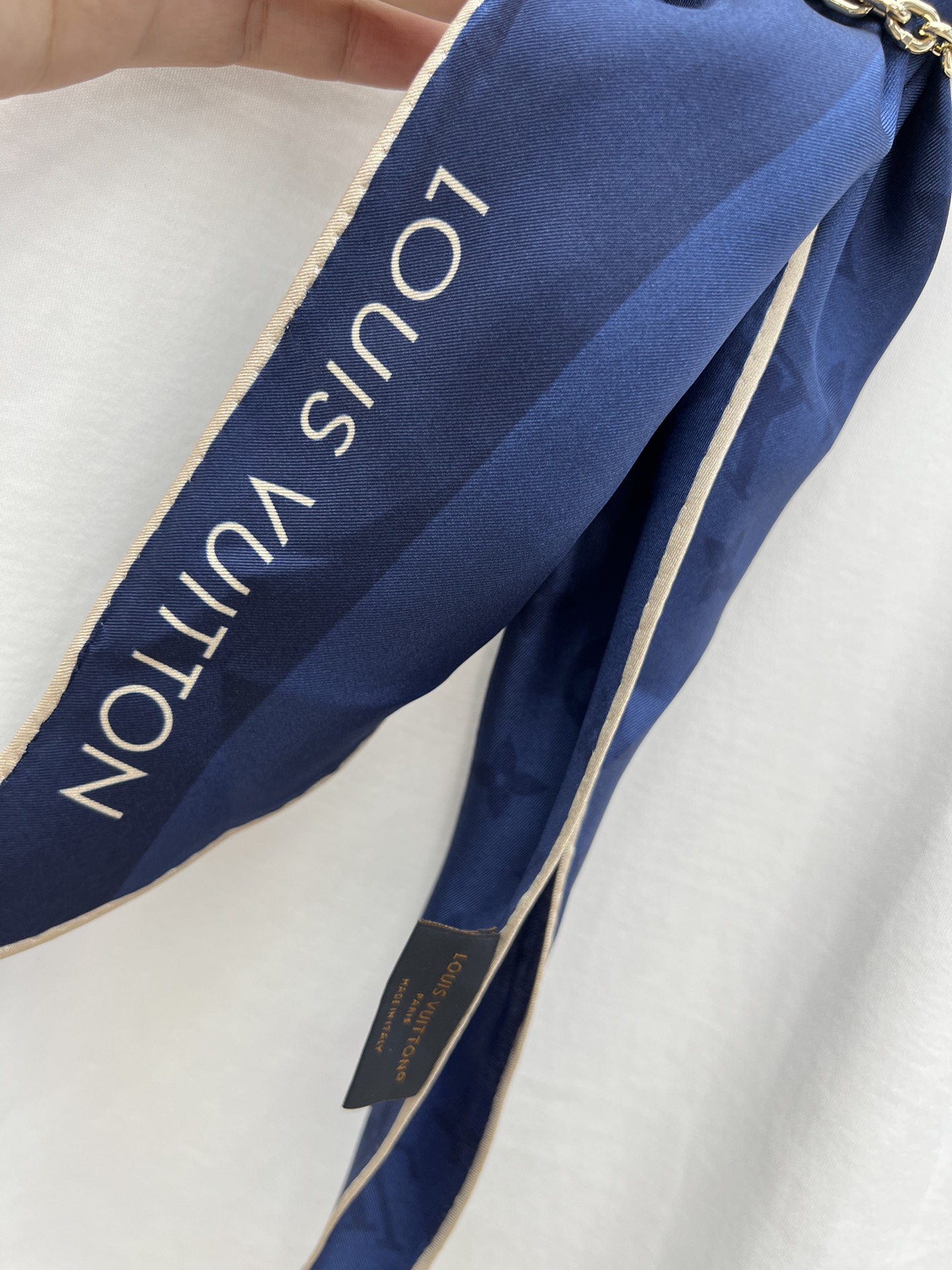 Louis Vuitton Nautical Scarf Tee - Elegant Silk Accent, Comfortable Fit 9 i1746605084 3195 2