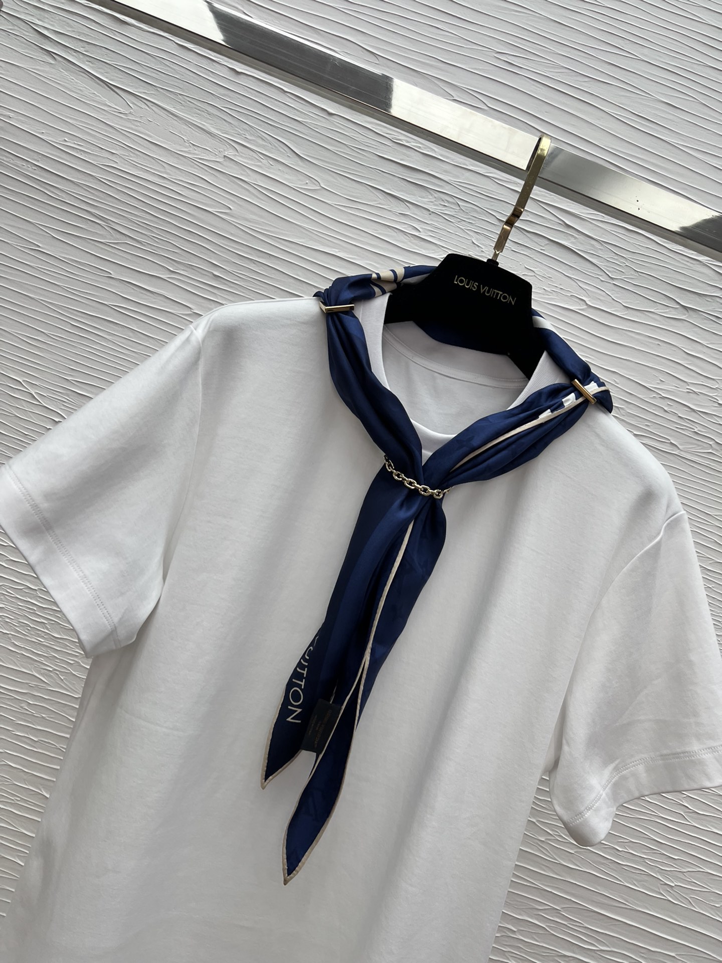 Louis Vuitton Nautical Scarf Tee - Elegant Silk Accent, Comfortable Fit 7 i1746605084 8386 7