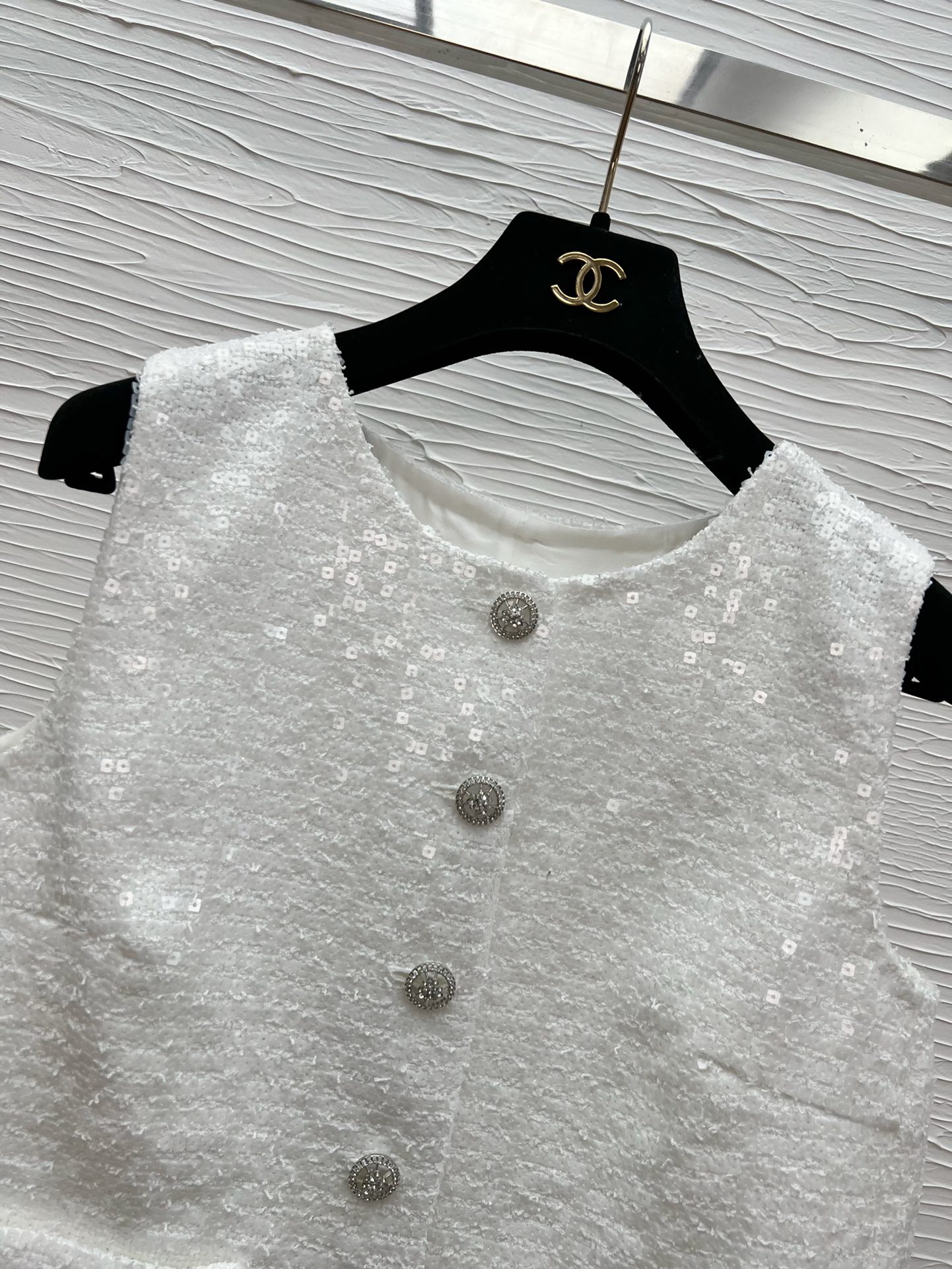 Sequined Tweed Vest Jacket - Chic Sleeveless Outerwear, Round Neck, Pockets 6 i1747124308 5293 2