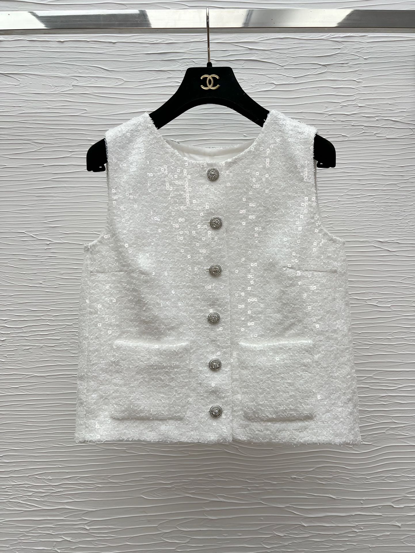 Sequined Tweed Vest Jacket - Chic Sleeveless Outerwear, Round Neck, Pockets 5 i1747124308 6562 7