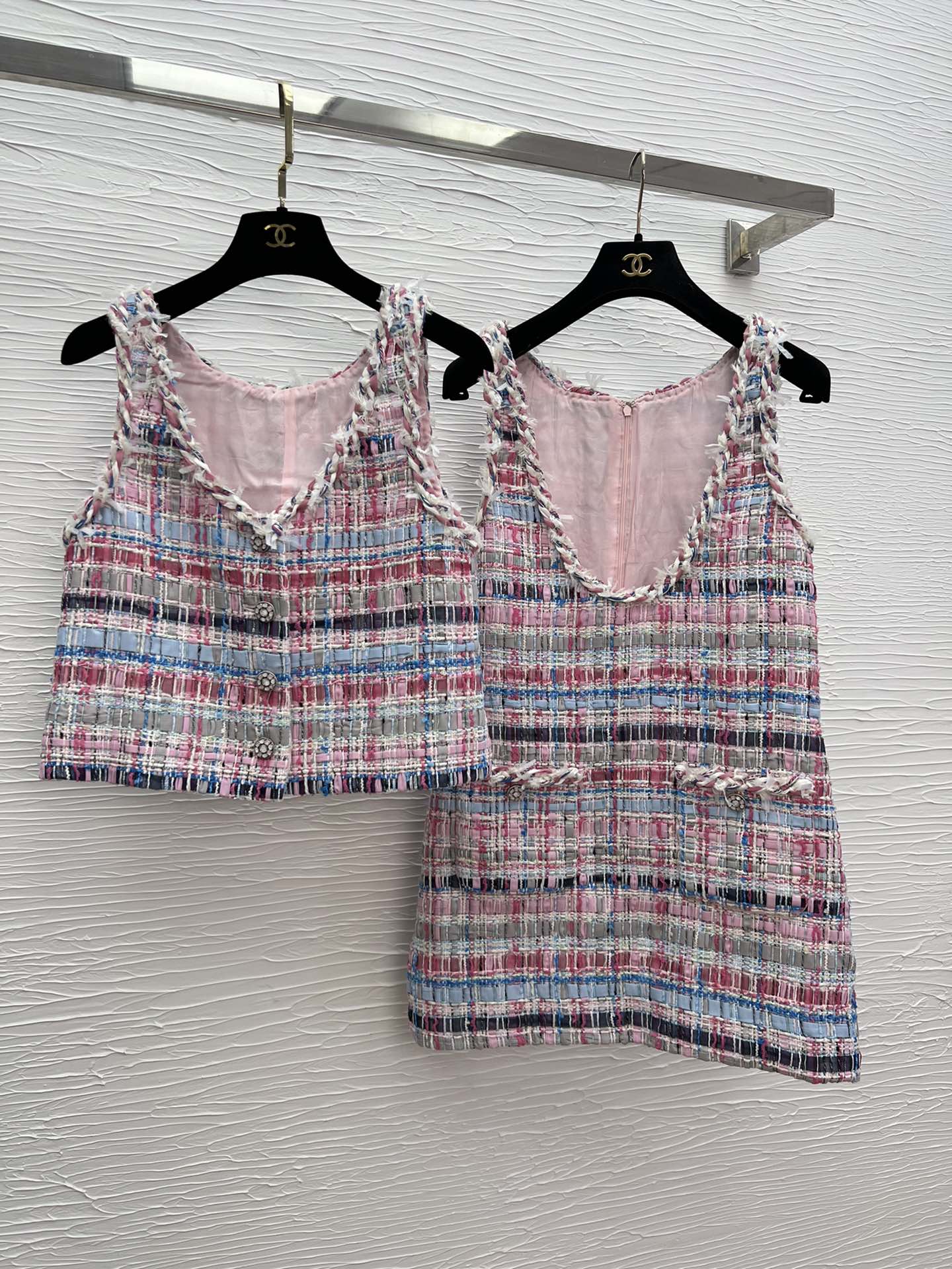 Elegant Tweed Vest Dress with Silk Lining - Spring/Summer Collection 10 i1747291776 6776 5