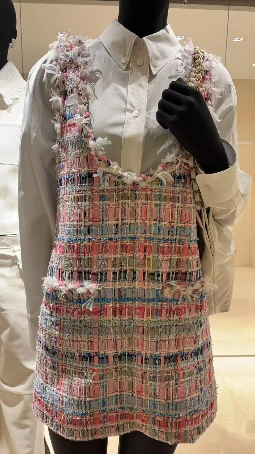 Elegant Tweed Vest Dress with Silk Lining - Chic Spring/Summer Collection 3 i1747294379 5802 0
