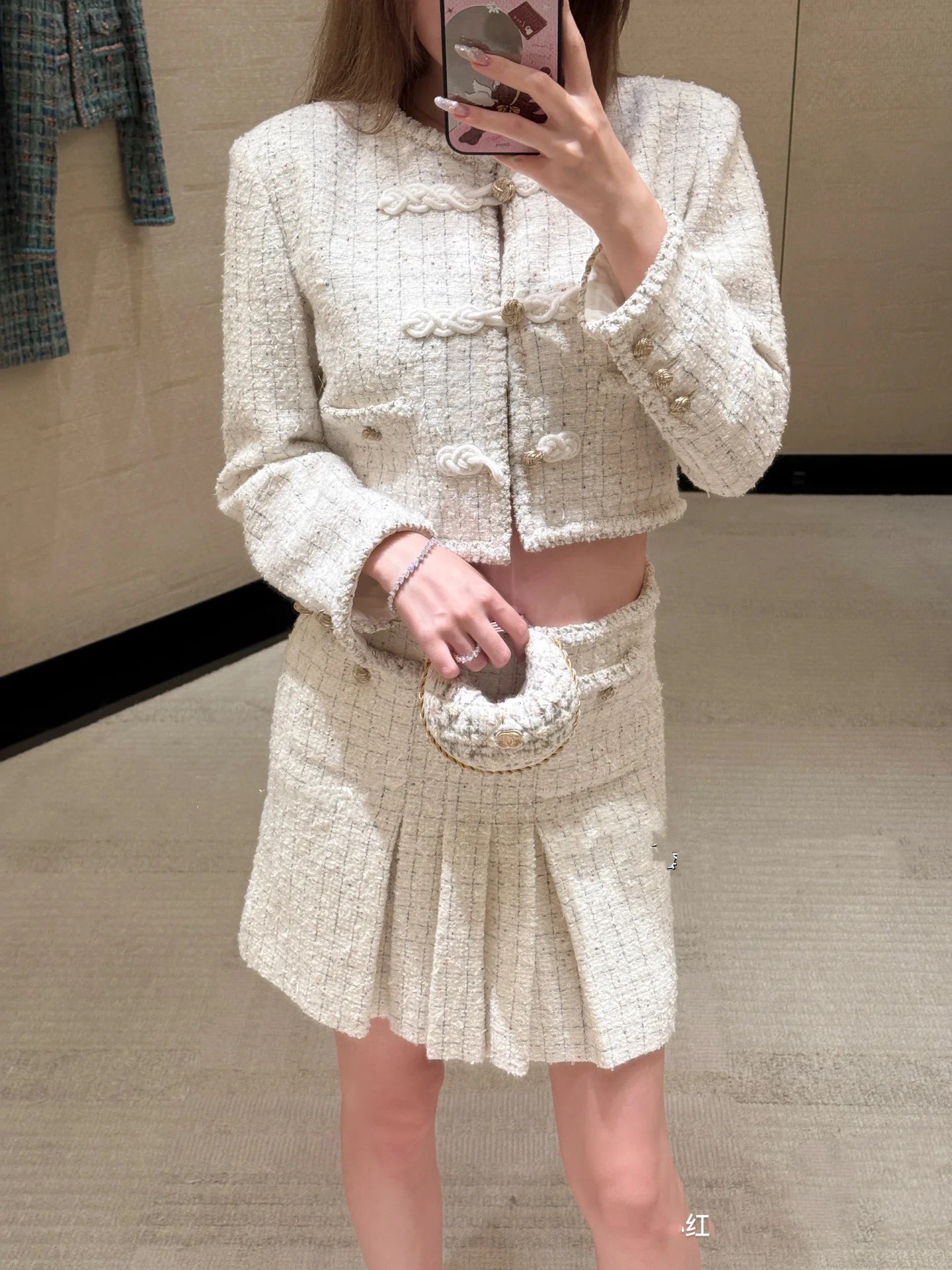 Chanel 25 High-end Handmade Skirt Set: Chinese Buckle Design, Pleated Half Skirt 2 i1752825736 7814 2