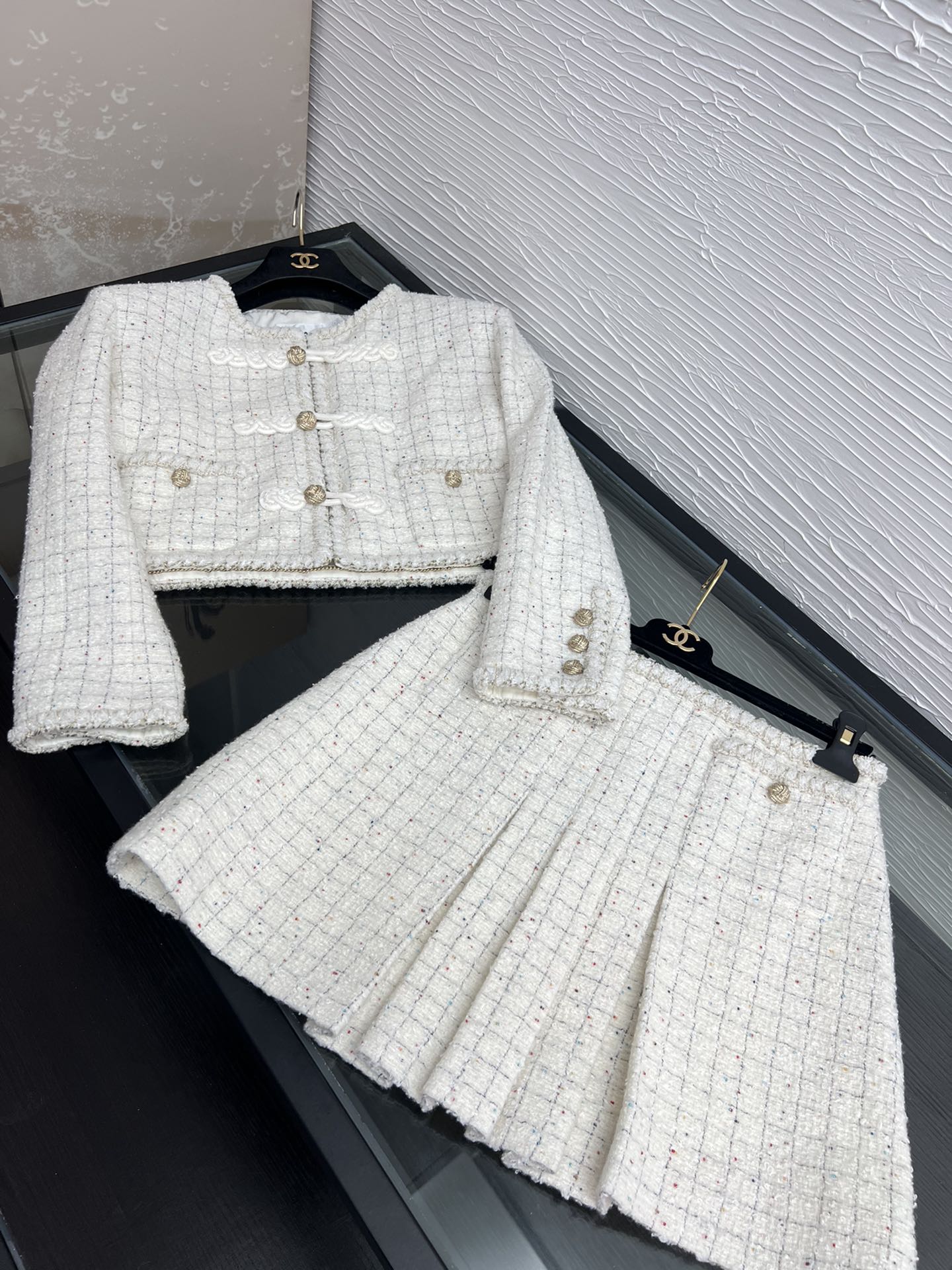 Chanel 25 High-end Handmade Skirt Set: Chinese Buckle Design, Pleated Half Skirt 8 i1752825737 8681 7