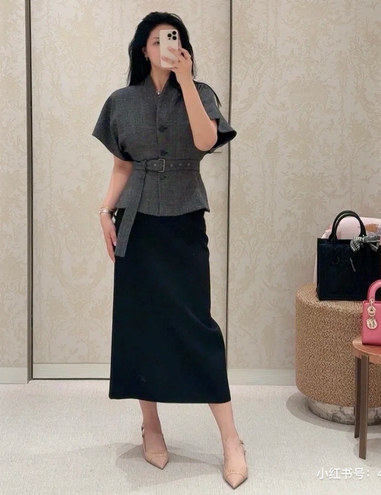 Elegant Wool Blend Batwing Sleeve Top with Silk Lining and Belted Waist 3 i1753434509 272 8