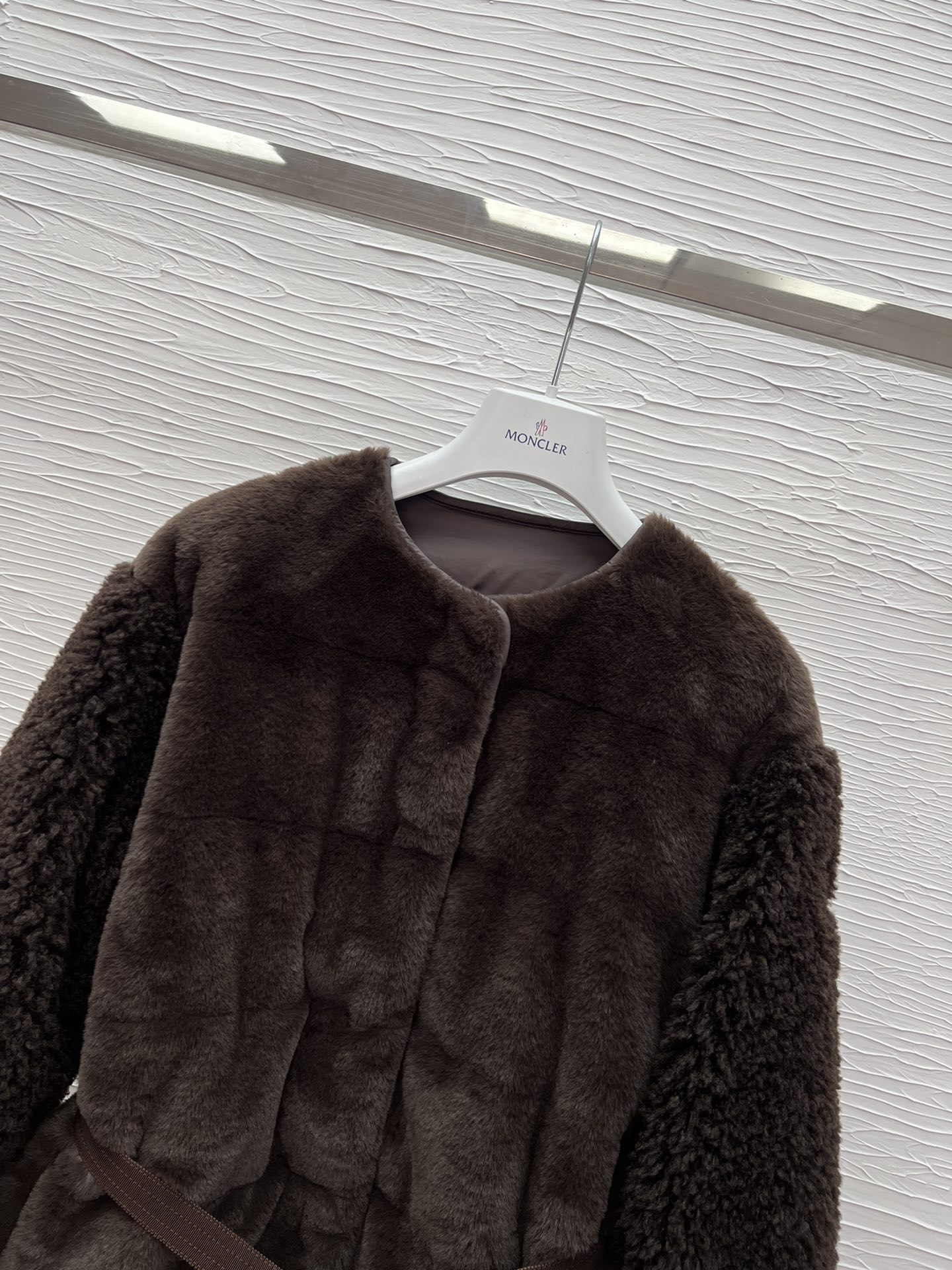 MO25 Women's Down Jacket - Maderia Color, Lamb Wool Sleeves, Belted, S/M/L 7 i1755963479 7400 2