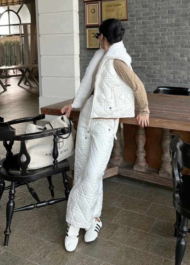 Classic Diamond Lattice Vest & Wide-Leg Pants Set 2 i1756798745 5661 0