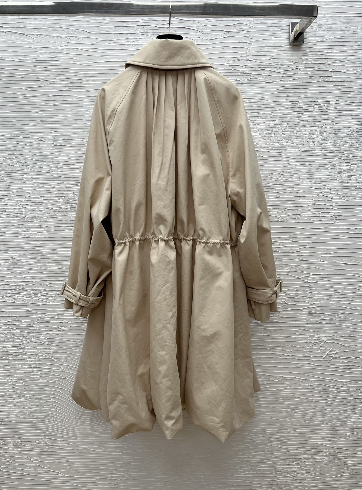 Chanel 25B Long Trench Coat - Luxurious Design & High-Quality Materials 3 i1757158443 2907 8