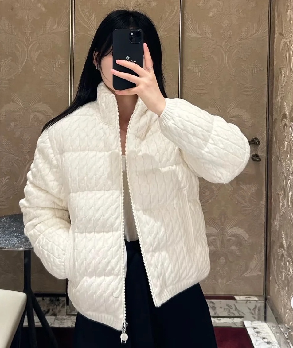 MO25 Women's Winter Down Jacket - Stand Collar, Knitted Outerwear 3 i1757402213 1284 0