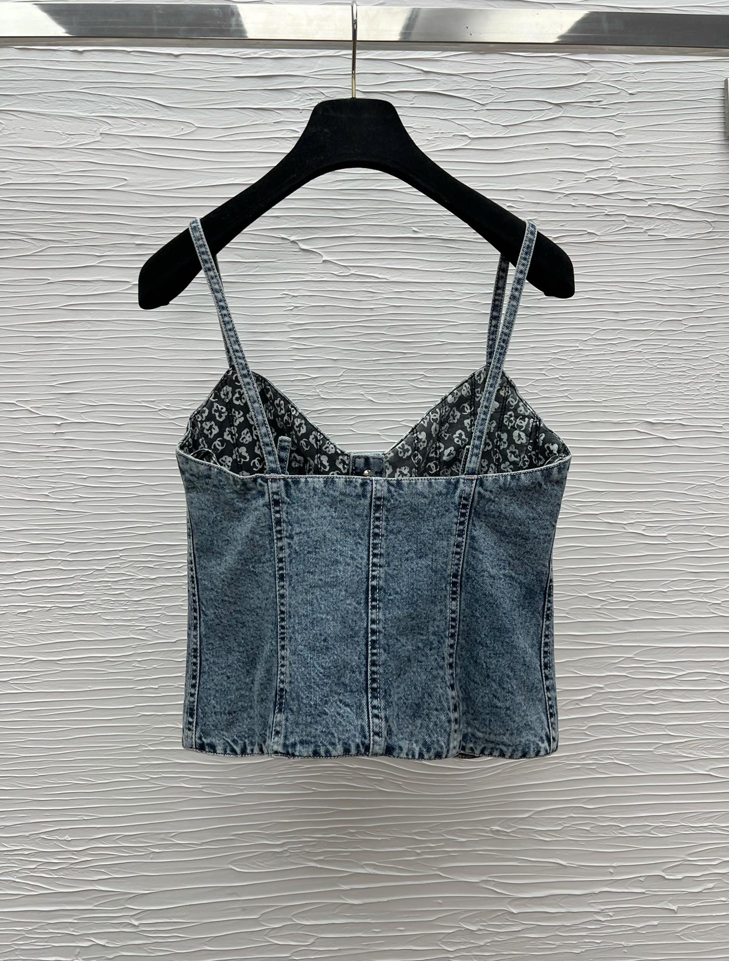 Floral Denim Vest: Custom Twill Cotton Lining, Silver Hardware, Stylish & Comfy 6 i1758277055 4515 5