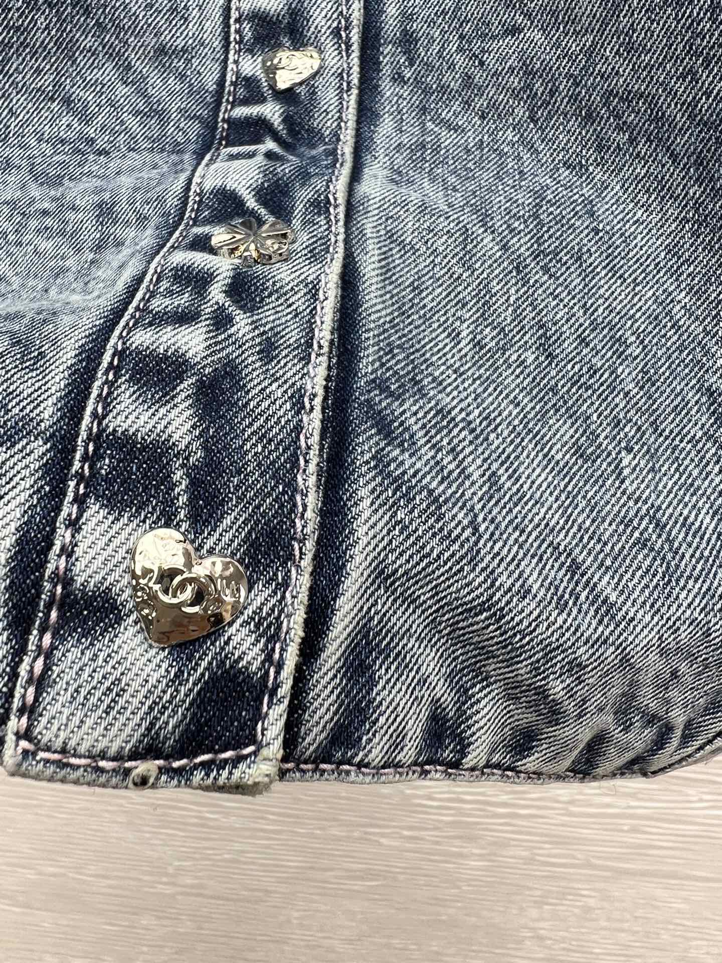 Floral Denim Vest: Custom Twill Cotton Lining, Silver Hardware, Stylish & Comfy 9 i1758277055 4985 0