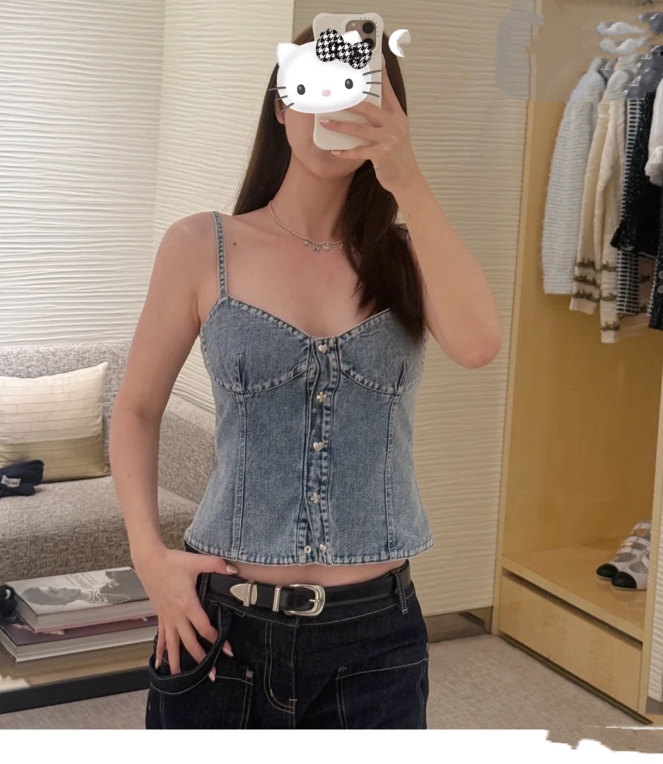Floral Denim Vest: Custom Twill Cotton Lining, Silver Hardware, Stylish & Comfy 2 i1758277055 8290 1