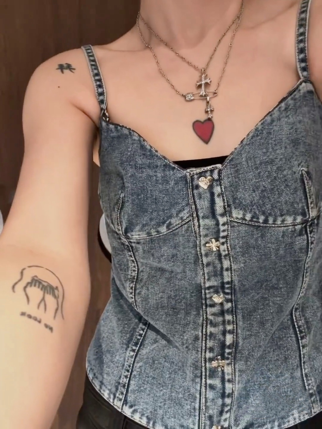 Floral Denim Vest: Custom Twill Cotton Lining, Silver Hardware, Stylish & Comfy 4 i1758277056 2448 7