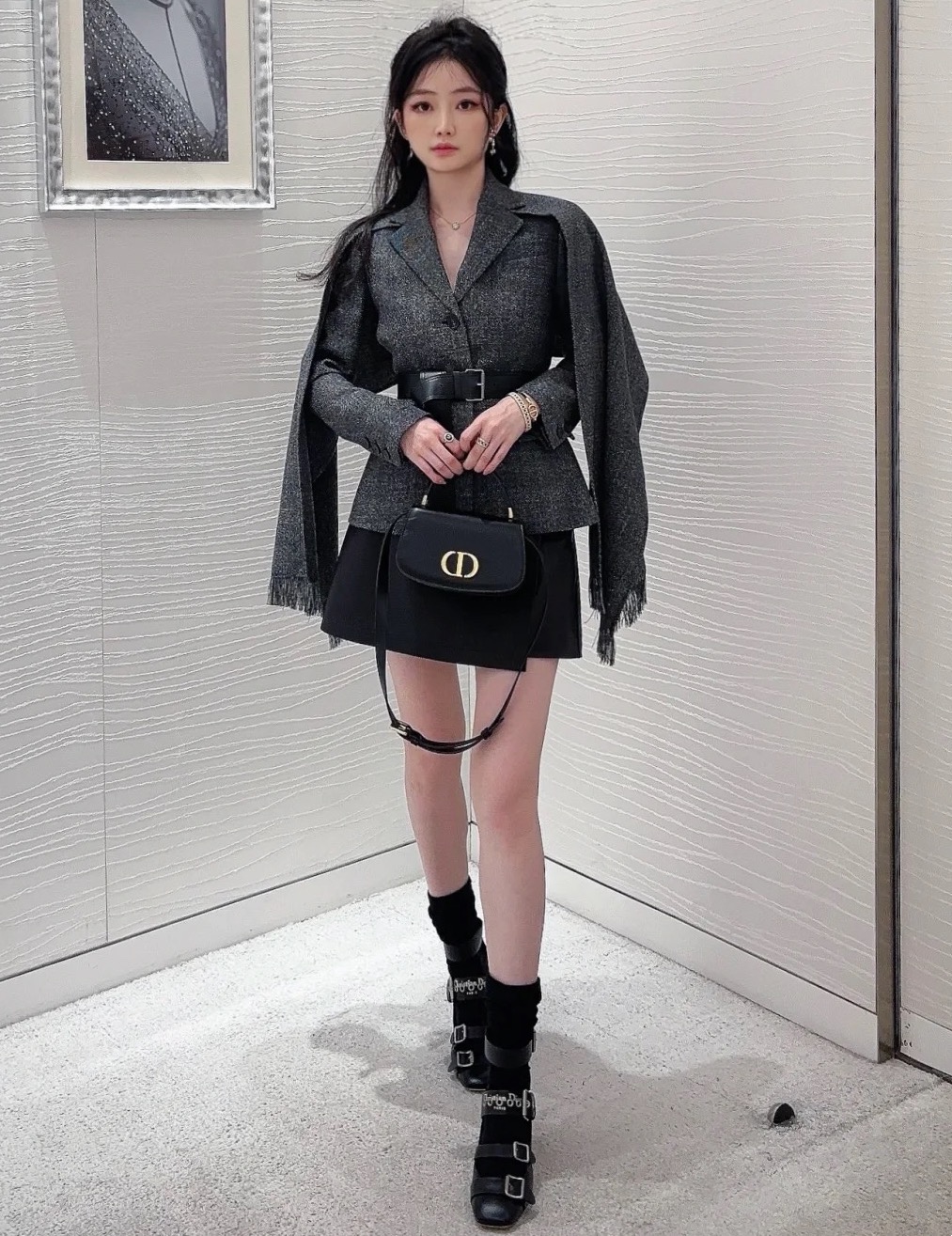 Dior Wool & Silk-Lined Cape Blazer with Detachable Scarf - Elegant & Versatile 7 i1758525880 5801 5