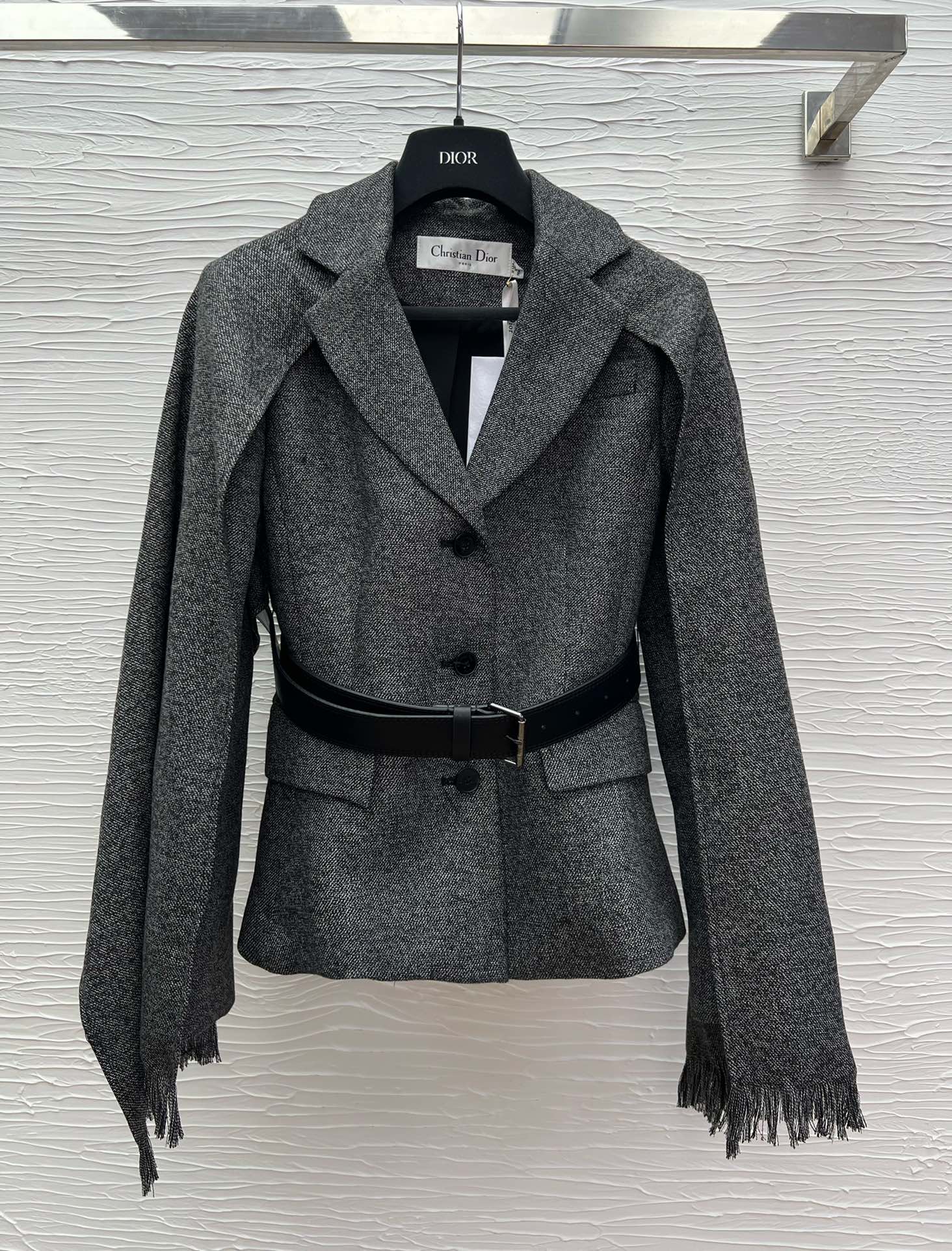 Dior Wool & Silk-Lined Cape Blazer with Detachable Scarf - Elegant & Versatile 9 i1758525890 1660 1