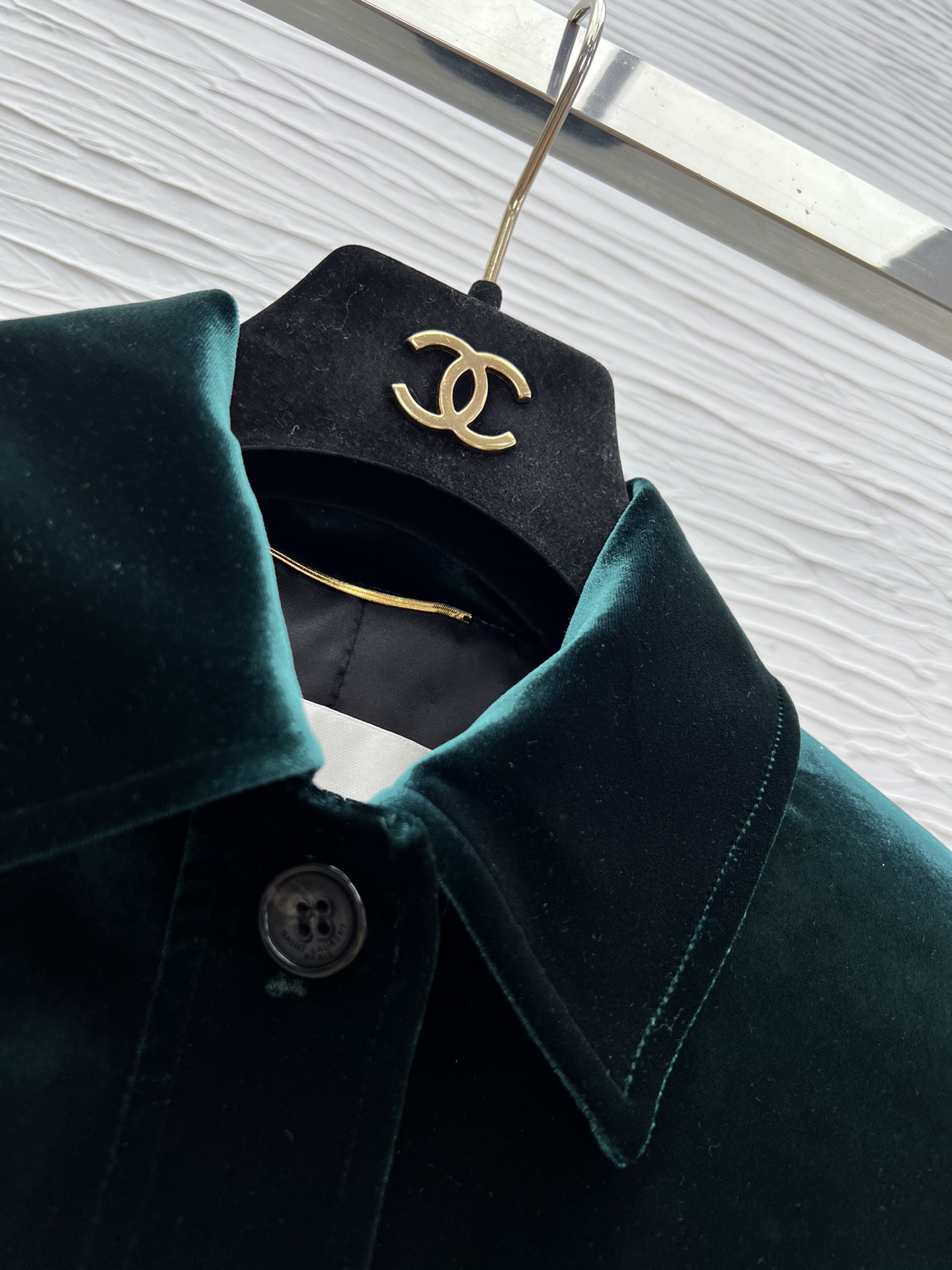 Yves Saint Laurent Velvet Jacket - Autumn/Winter 2025 Collection 9 i1758878351 5660 1