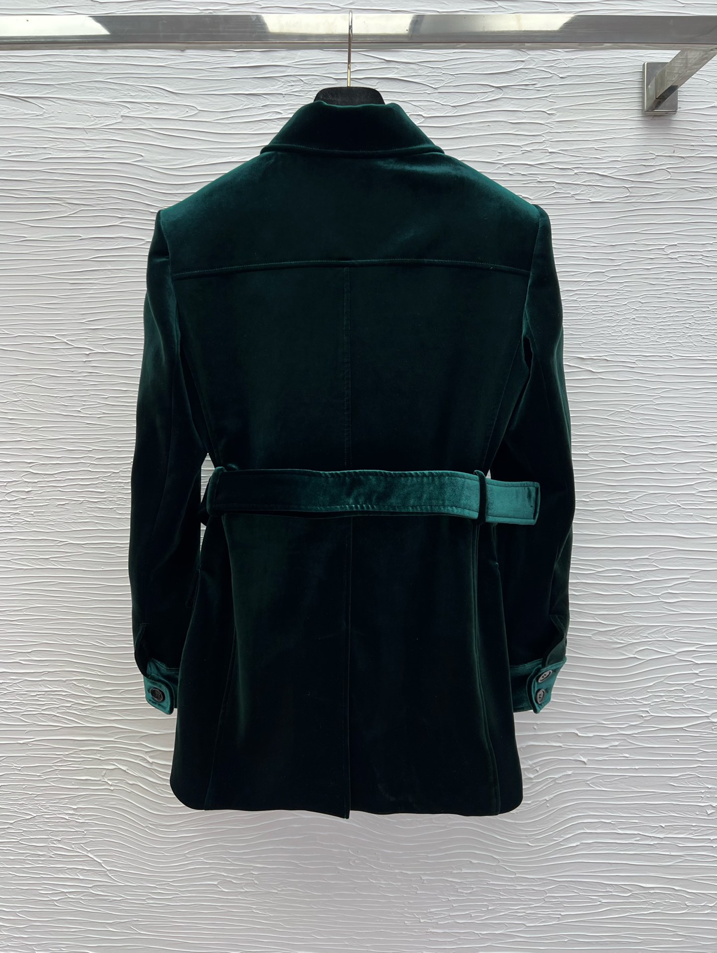 Yves Saint Laurent Velvet Jacket - Autumn/Winter 2025 Collection 6 i1758878352 5036 8