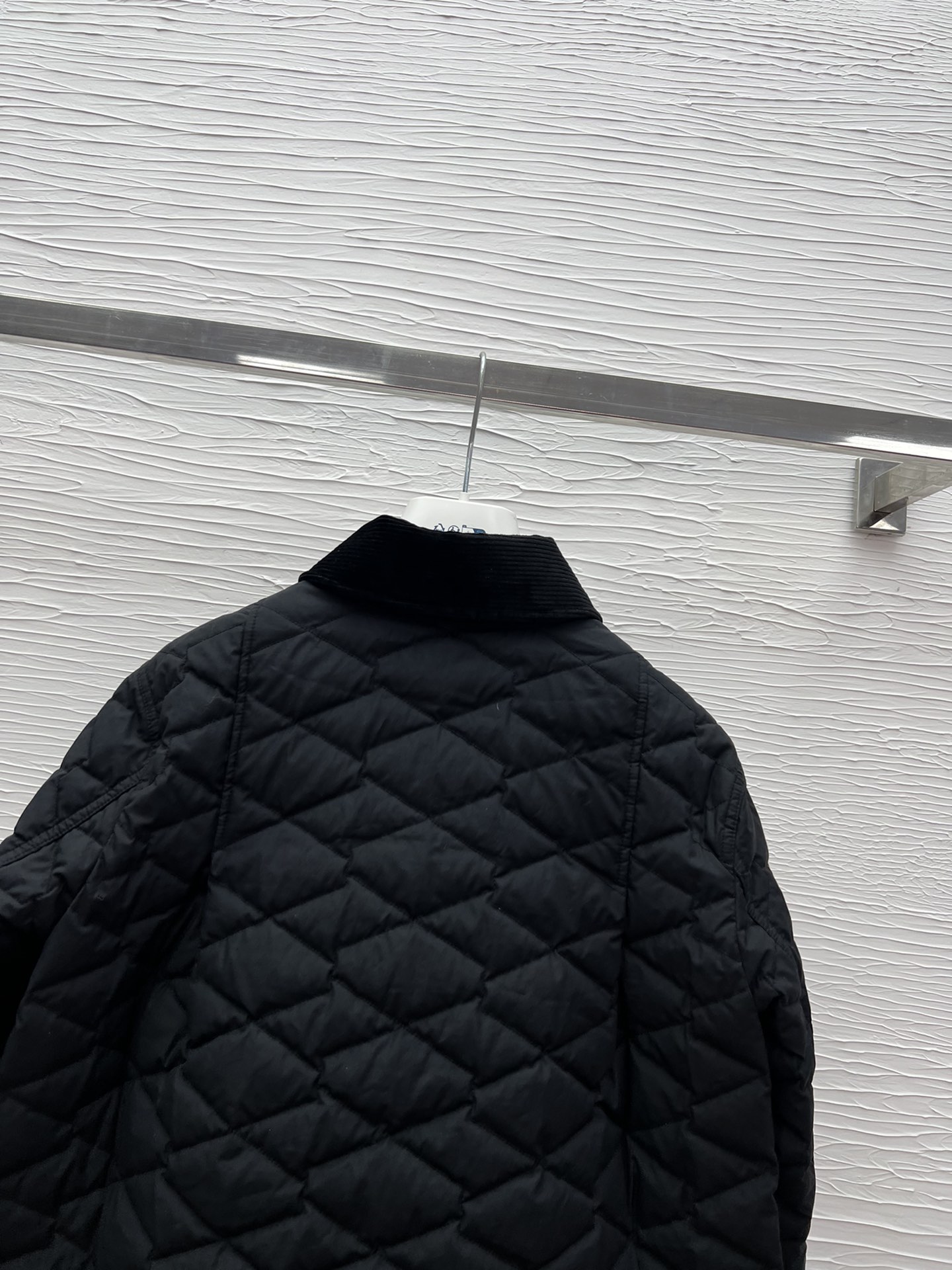 Corduroy Collar Puffer Jacket - Diamond Quilted Design, Embroidered Logo 10 i1758963458 4162 6