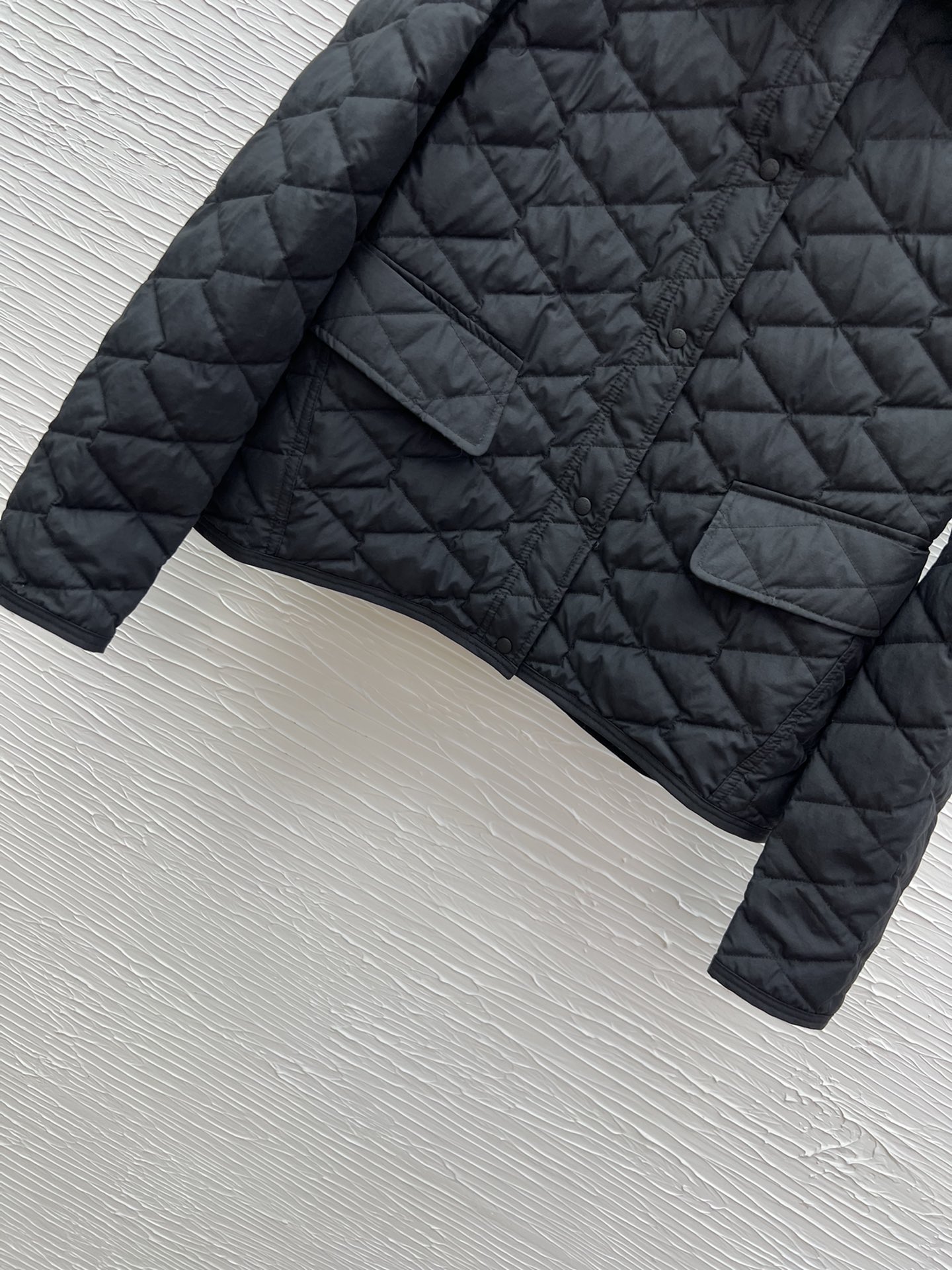 Corduroy Collar Puffer Jacket - Diamond Quilted Design, Embroidered Logo 7 i1758963458 8278 7