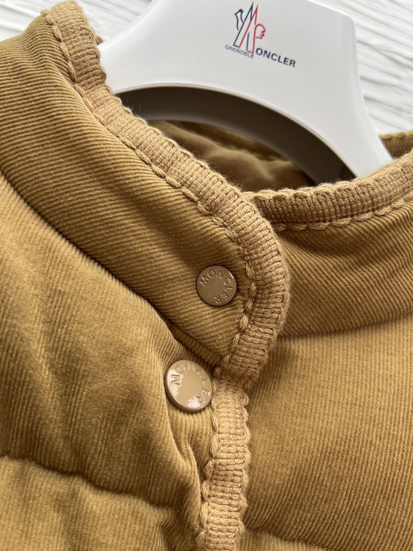 Moncler Velvet Padded Down Jacket, Elegant and Warm Winter Essential 10 i1758964085 3153 1