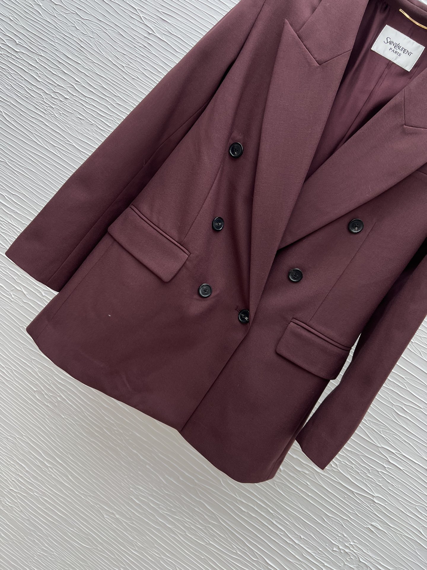 Yves Saint Laurent Wine Red Blazer: Classic Fit, Slimming, and Elegant 8 i1759138330 7764 0