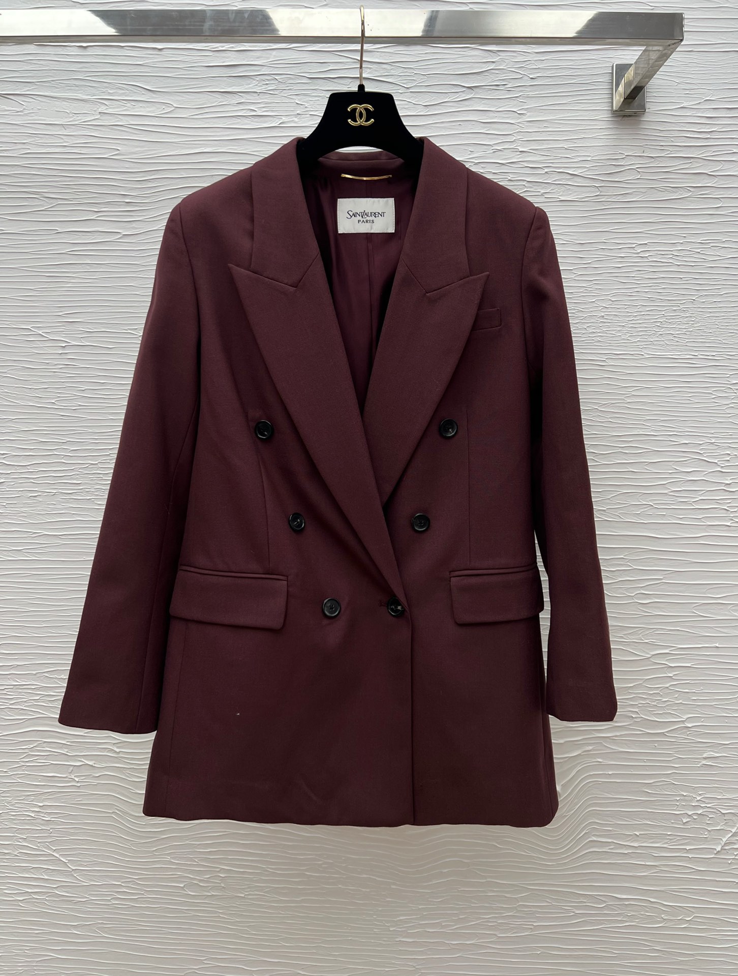 Yves Saint Laurent Wine Red Blazer: Classic Fit, Slimming, and Elegant 5 i1759138331 4525 7