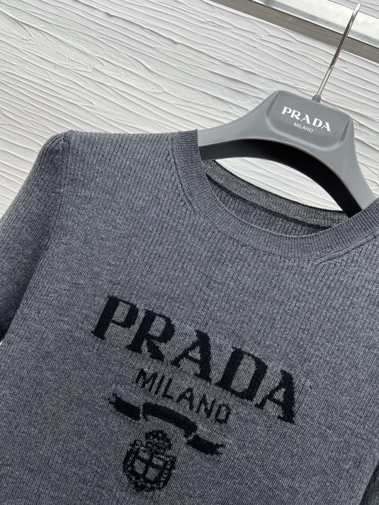 PD 25 Women's Crew Neck Knit Sweater, Pure Color Wool Blend, Cropped Fit 10 i1764580668 8052 1