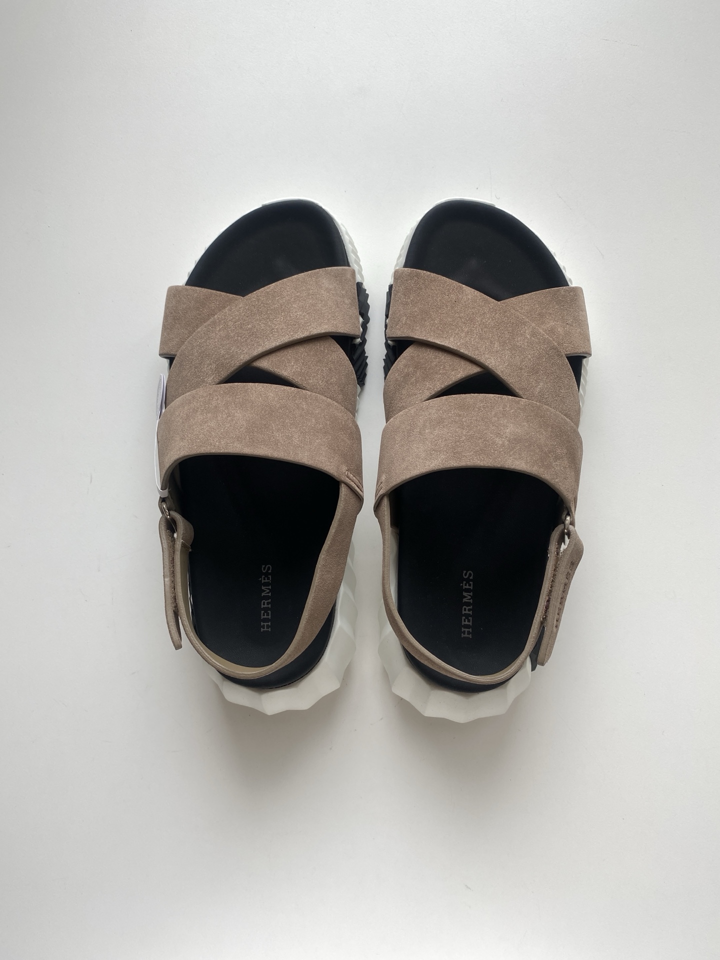 Sandalias Funcionales de Piel Nappa 𝑯𝒆𝒓～𝒆𝒔 para Hombre - Elegancia y Comodidad