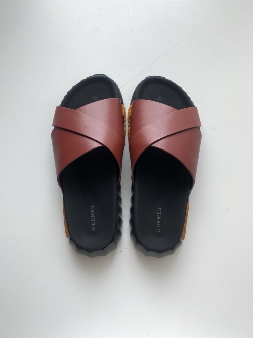 Hermès Men's Nappa Leather Sandals - Lightweight & Stylish Summer Slides