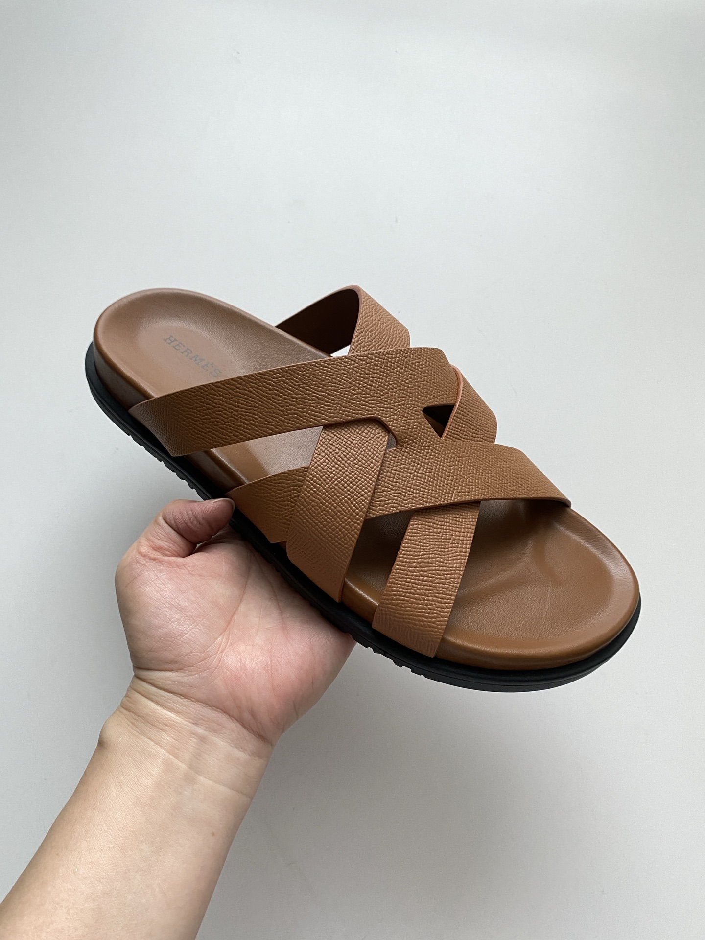 Hermès Men's Nappa Leather Functional Sandals - Iconic 'H' Design 7 i1747055268133 3530 0 6