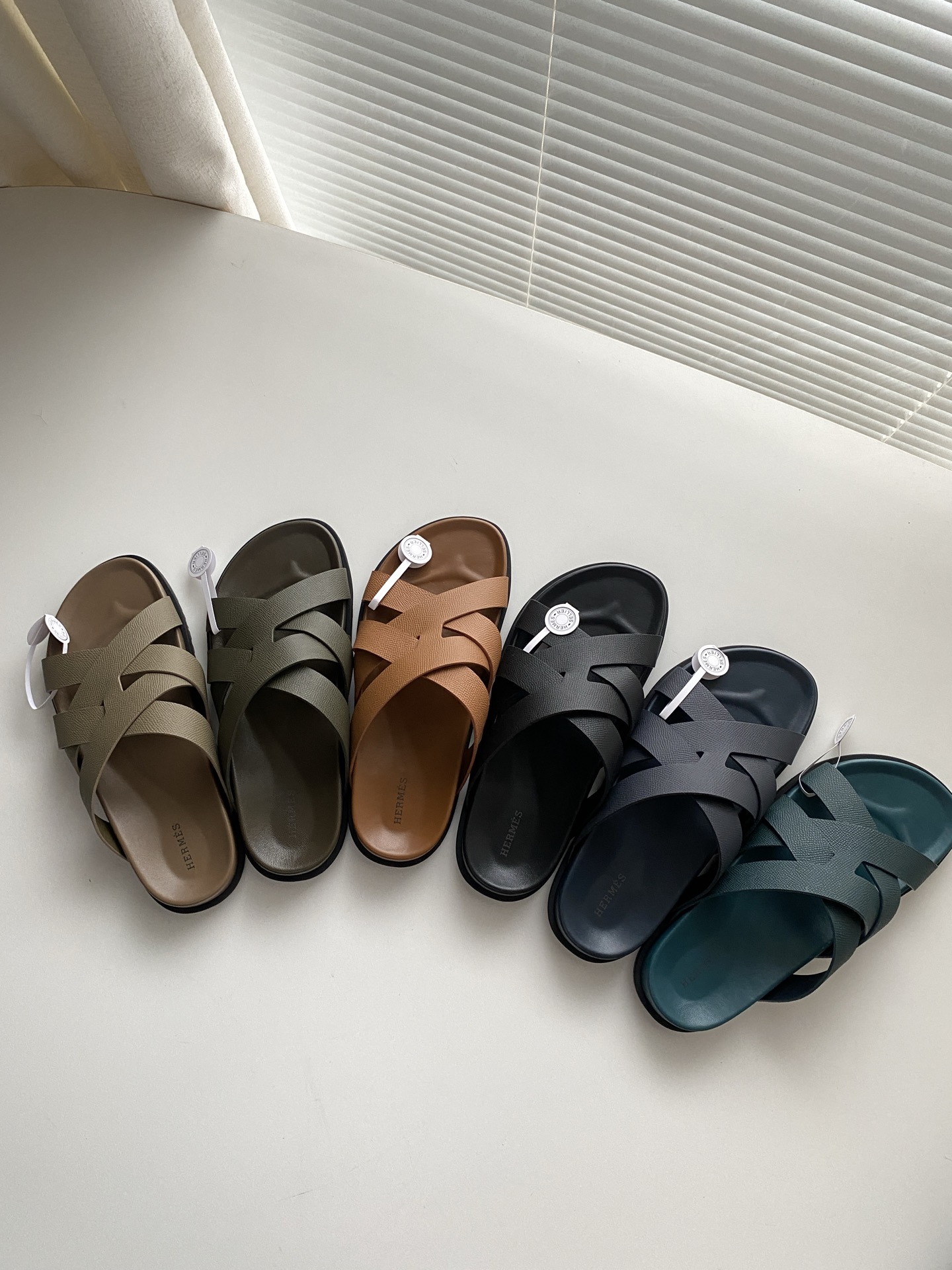 NO:349306,Collection details,19860909集合细节图,,Men's shoes