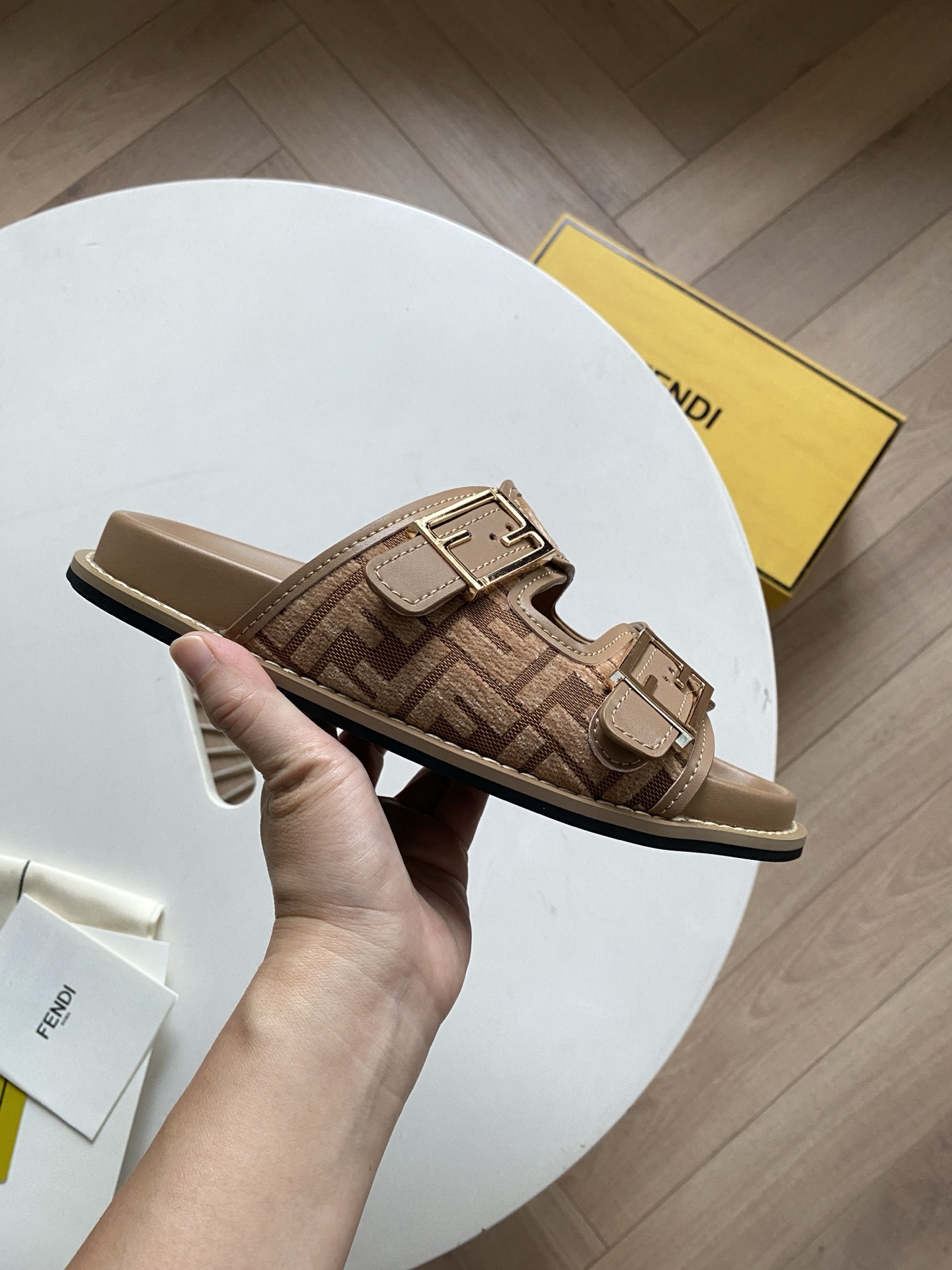 NO:352351,Detail collection,19860909细节集合,,Men's shoes