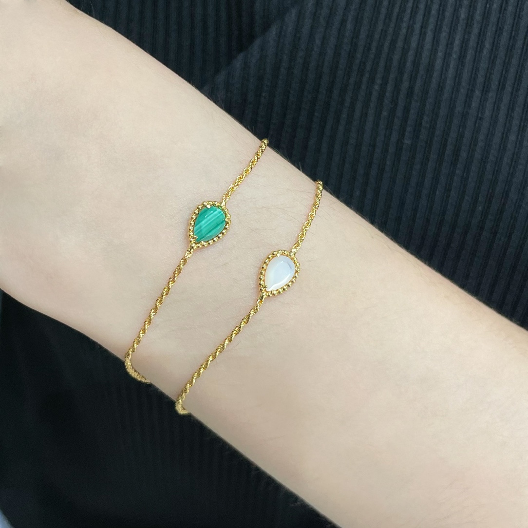 Luxury Jewelry Collection: Gold Beryllium Bracelet with Peacock Quail Detail