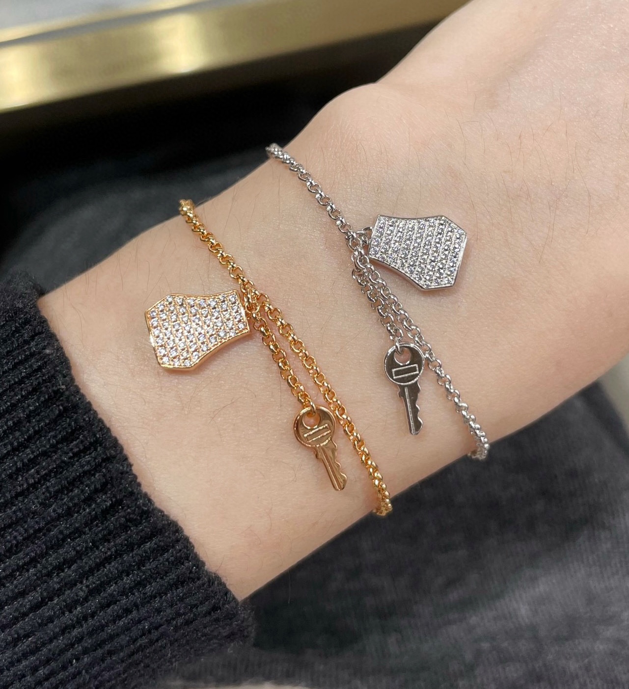 Hermes Jewelry Bracelet Set With Diamonds