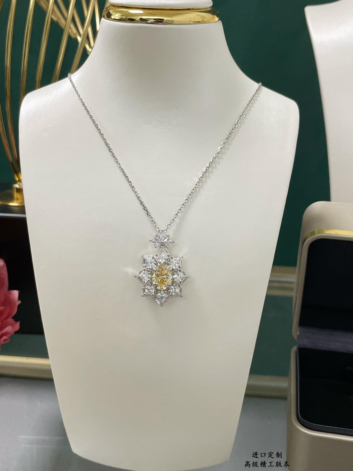 彩宝:进口定制9️⃣2️⃣5️⃣ 人工异形黄钻项链,925纯银电镀18k高碳钻 💍经典从未被超越,独一无二的夺目光彩,和真钻难辨,超级🔥 彩 3