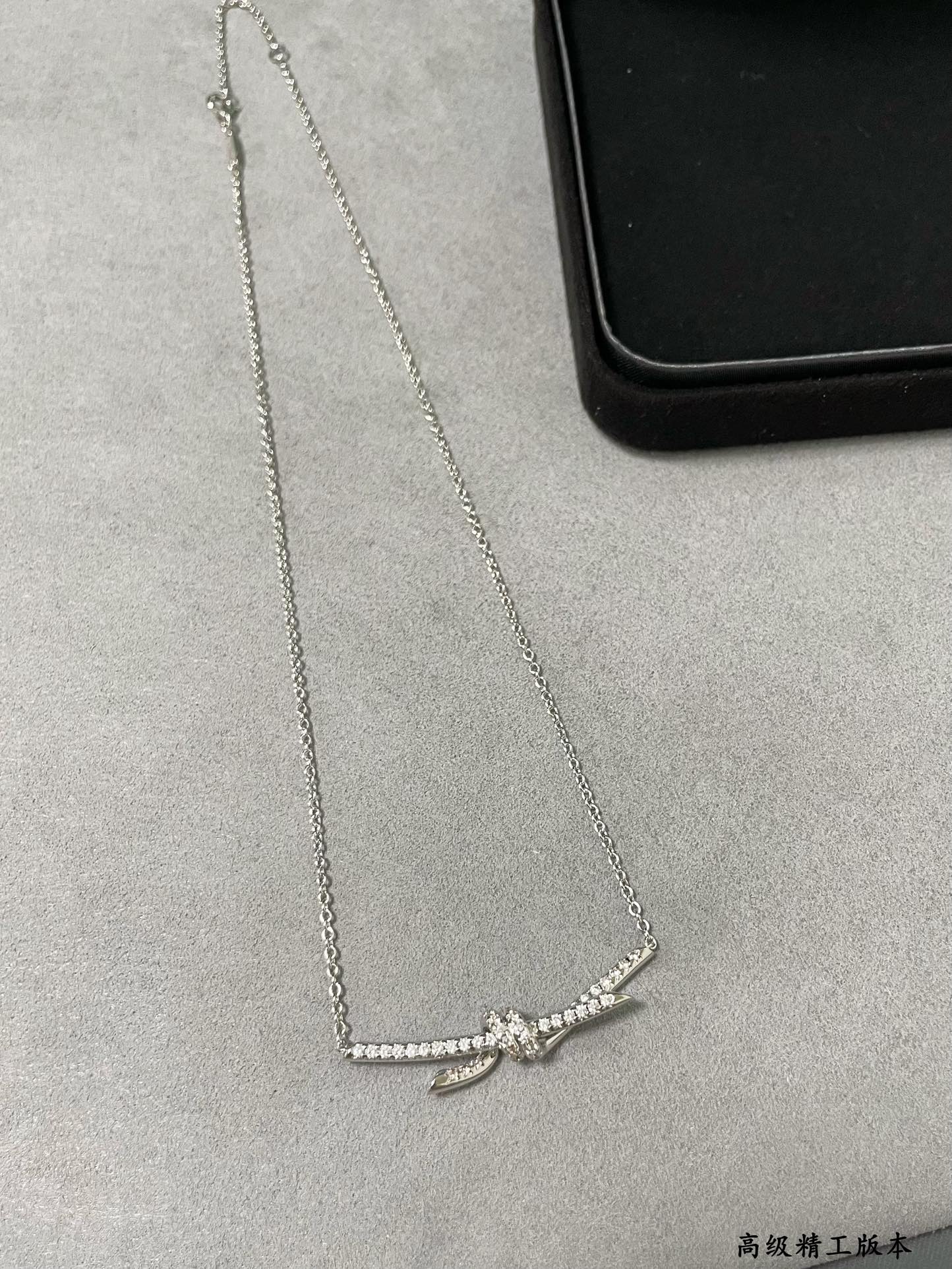 티파니 다이아몬드 T 노트 목걸이 71162 이미지 9