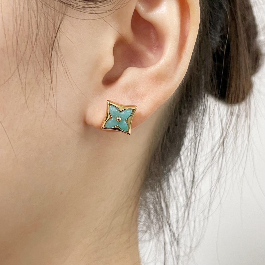 Louis Vuitton Jewelry Earring Blue Green Pink White Spring Collection Fashion
