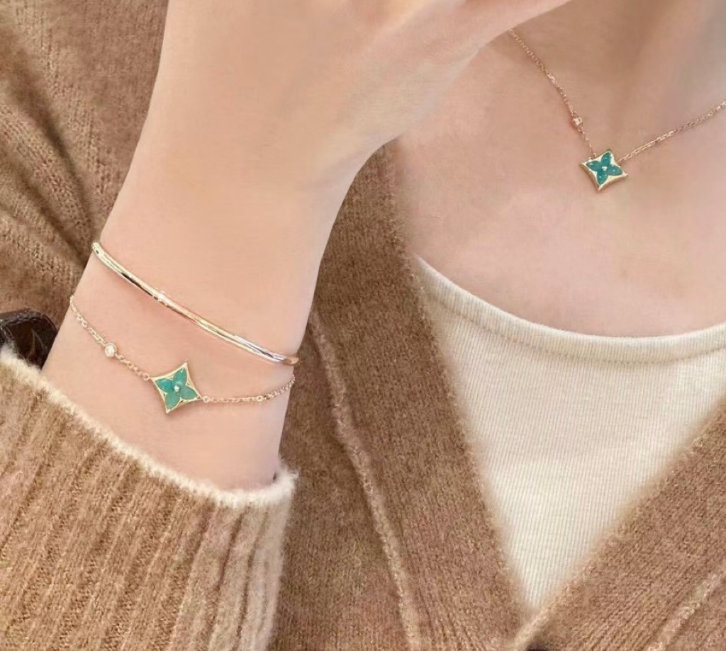 Louis Vuitton Jewelry Bracelet Best Site For Replica
 Blue Green Pink White Spring Collection Fashion