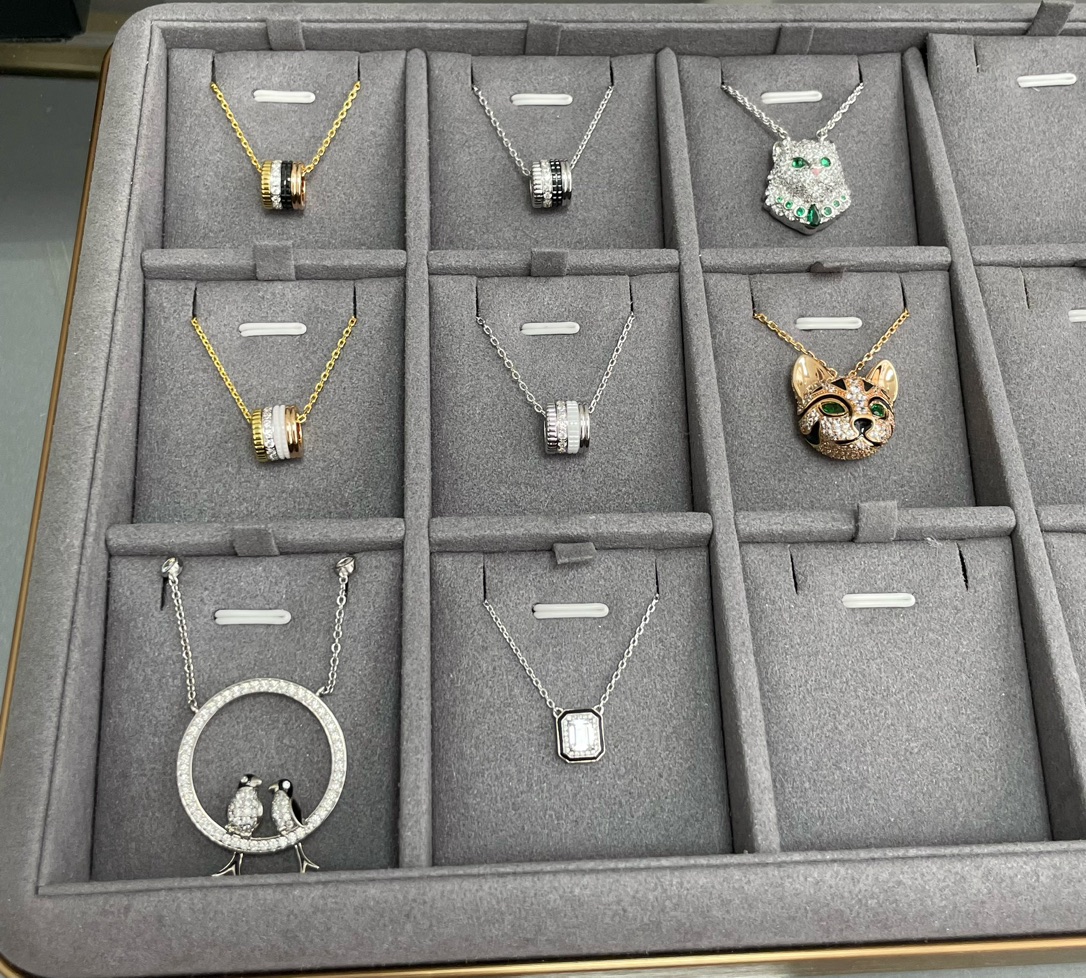 宝诗龙集合图：