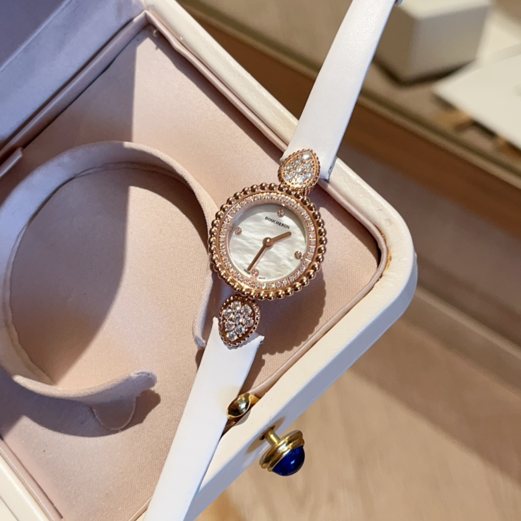 Luxury Boucheron Serpent Boheme Wristwatch: Exquisite Design and High Quality Craftsmanship - 图片 3