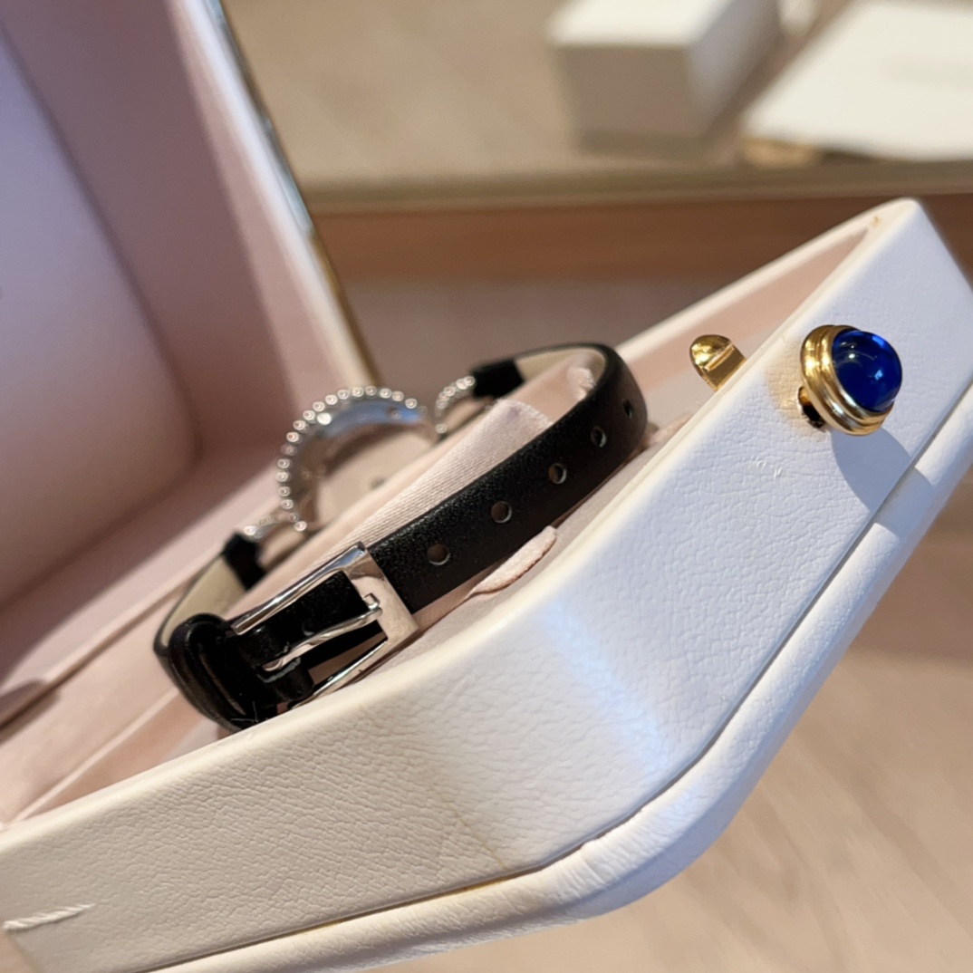 Luxury Boucheron Serpent Boheme Wristwatch: Exquisite Design, High Quality Materials - 图片 5