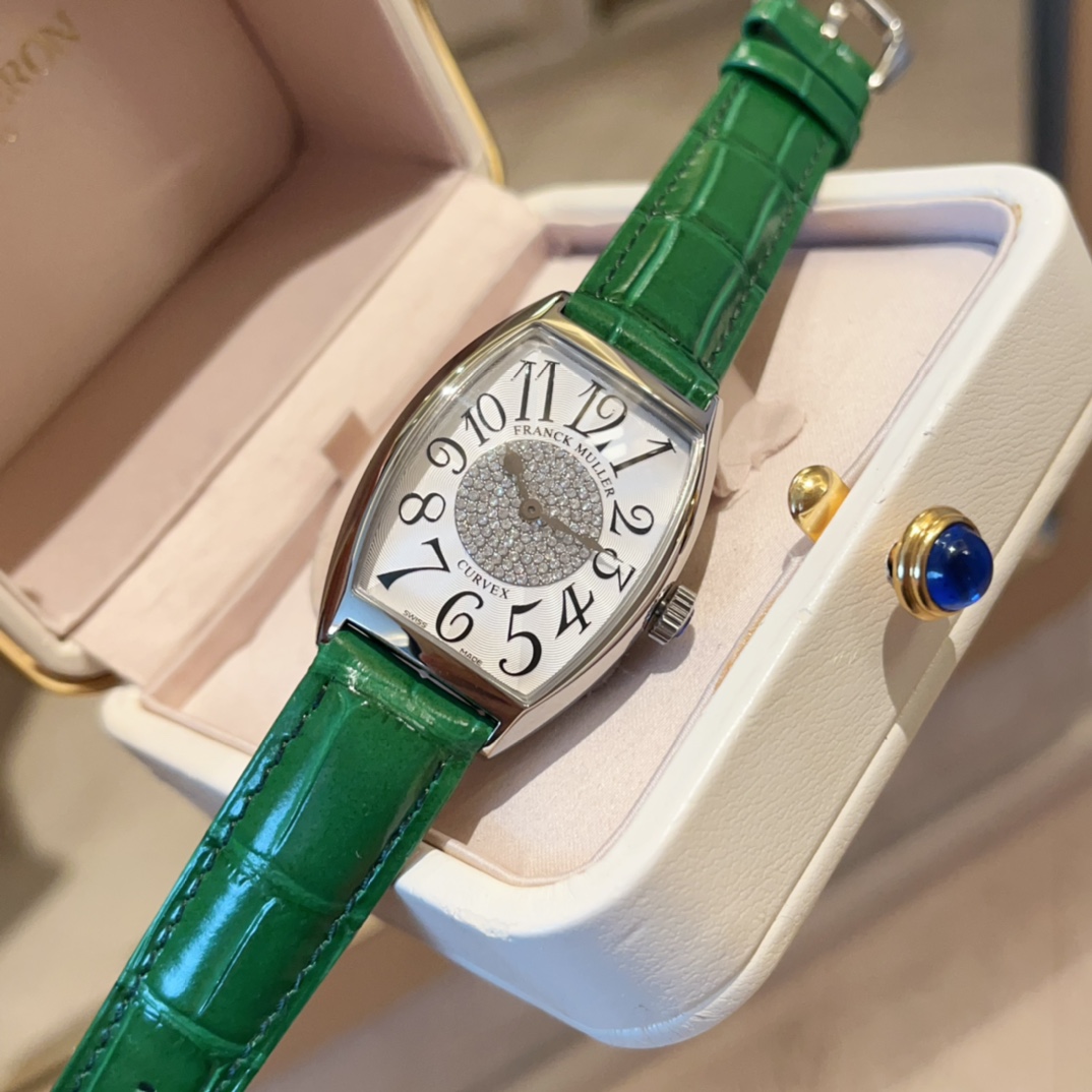 New Females Cintrée Curvex Series: Elegant Gold Drill Watch with Sun-Ray Texture