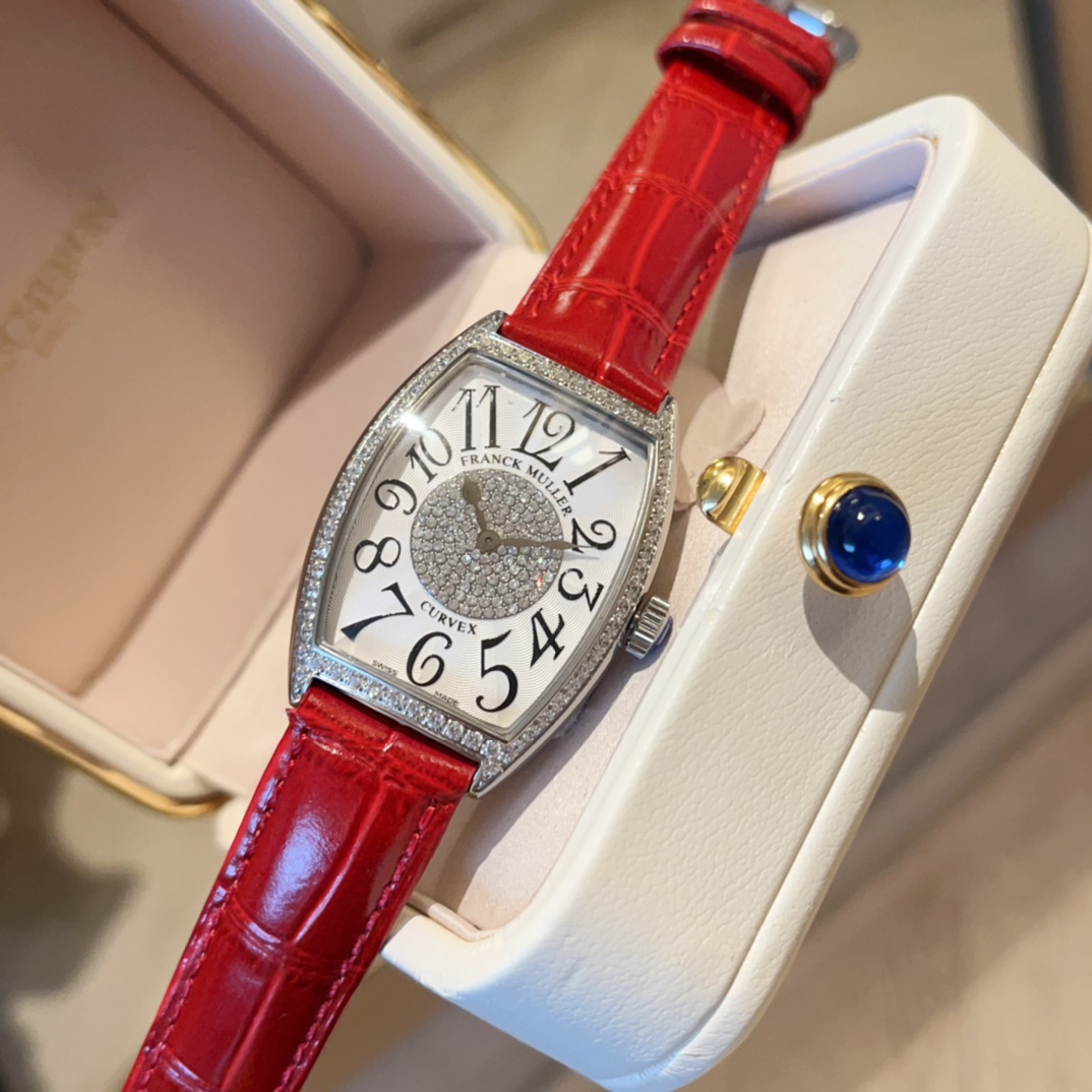 New Females Cintrée Curvex Series: Elegant Gold Drill Watch with Sun-Ray Texture - 图片 7