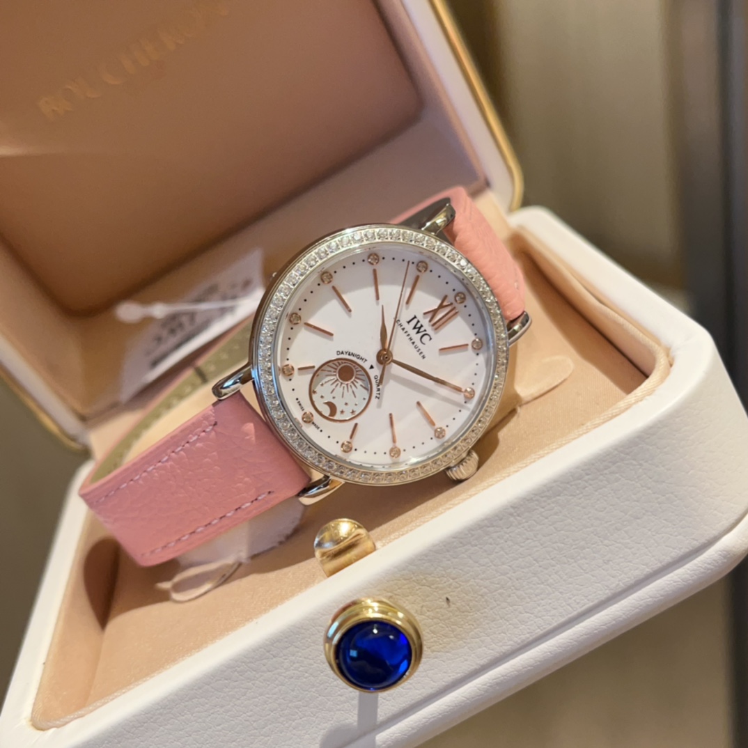 IWC Potofino 34mm Gold Watch with Moon Phase and Stars Rotation