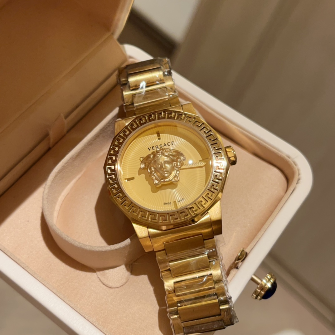 Luxury Versace Watch with Unique Design and Quality Craftsmanship - 图片 3